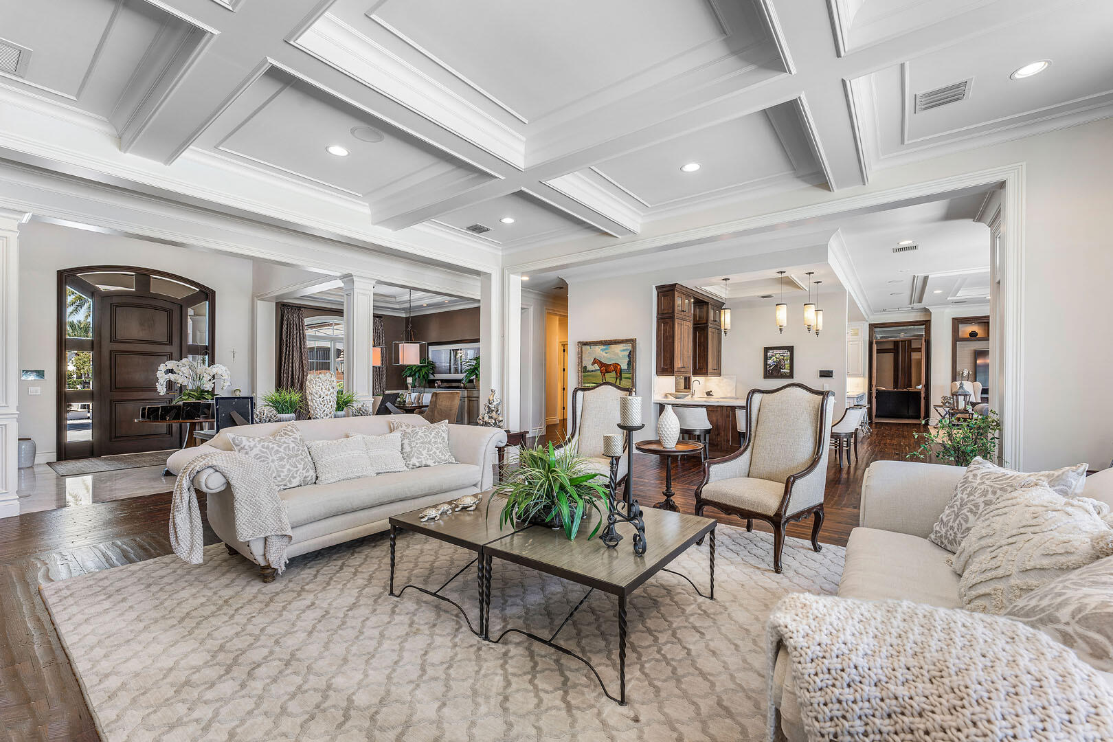 ROYAL PALM YACHT & COUNTRY CLUB - Residential