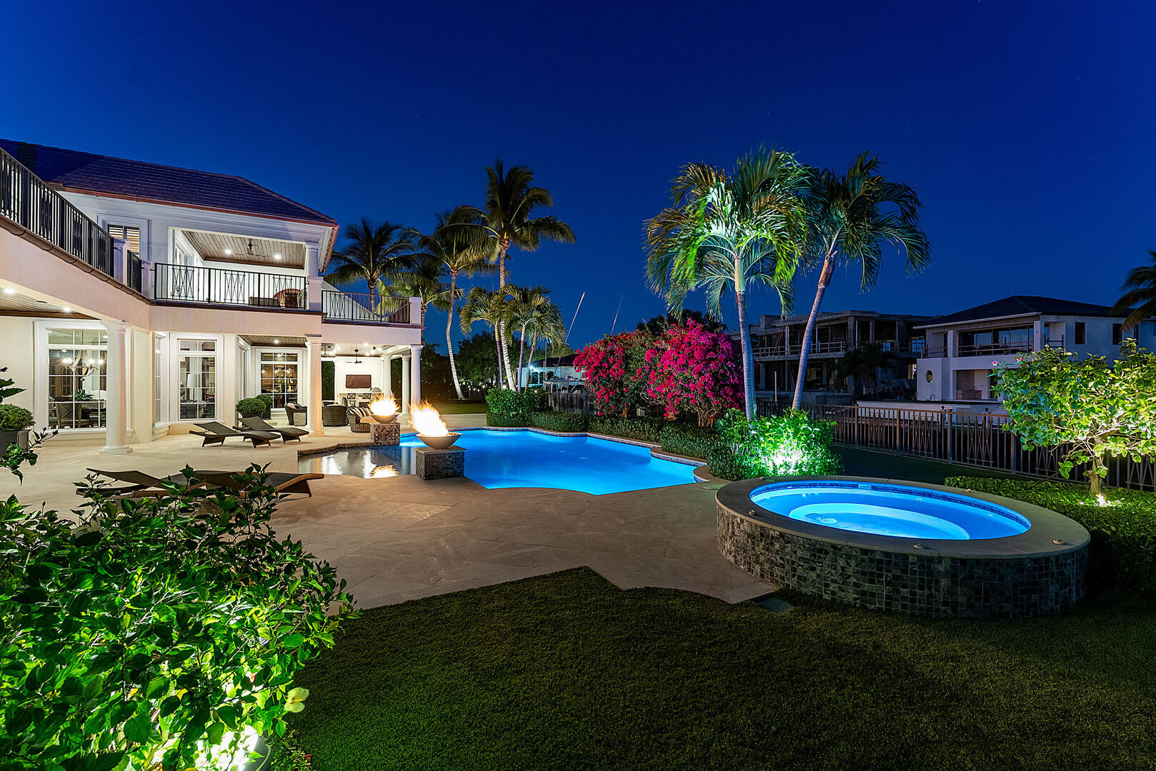 ROYAL PALM YACHT & COUNTRY CLUB - Residential