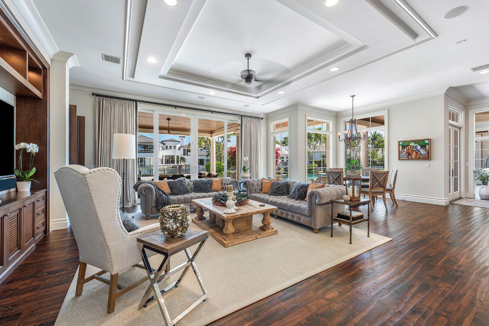 ROYAL PALM YACHT & COUNTR - Residential