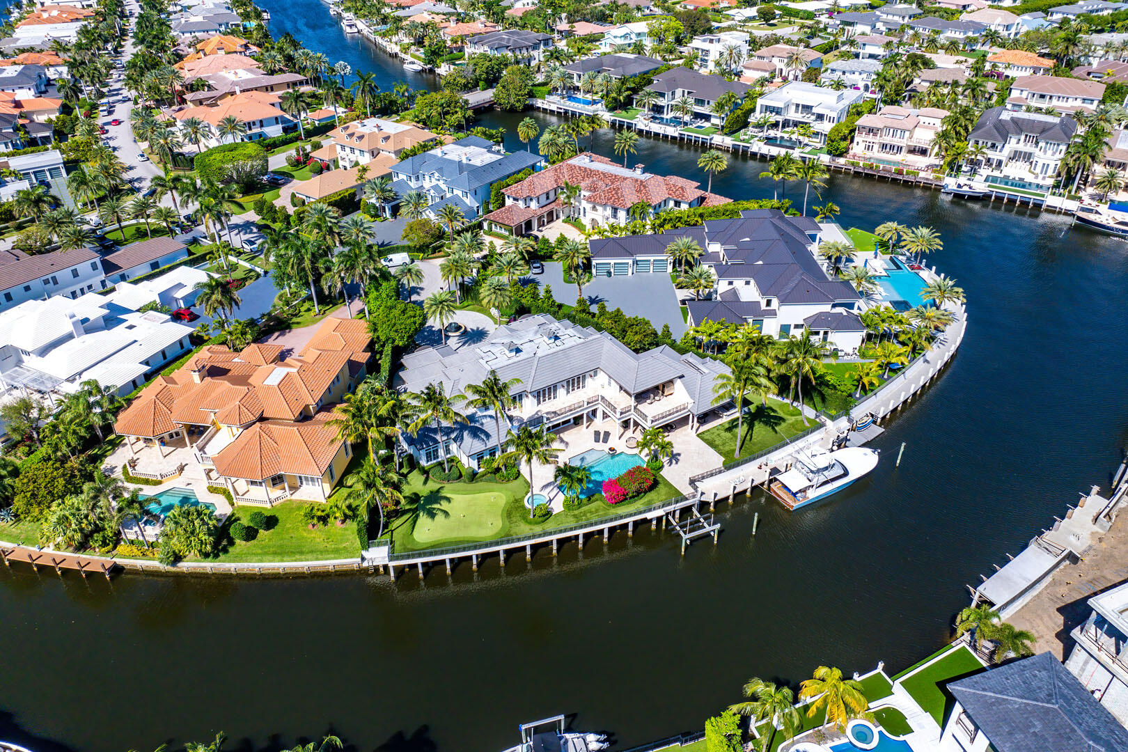 ROYAL PALM YACHT & COUNTRY CLUB - Residential