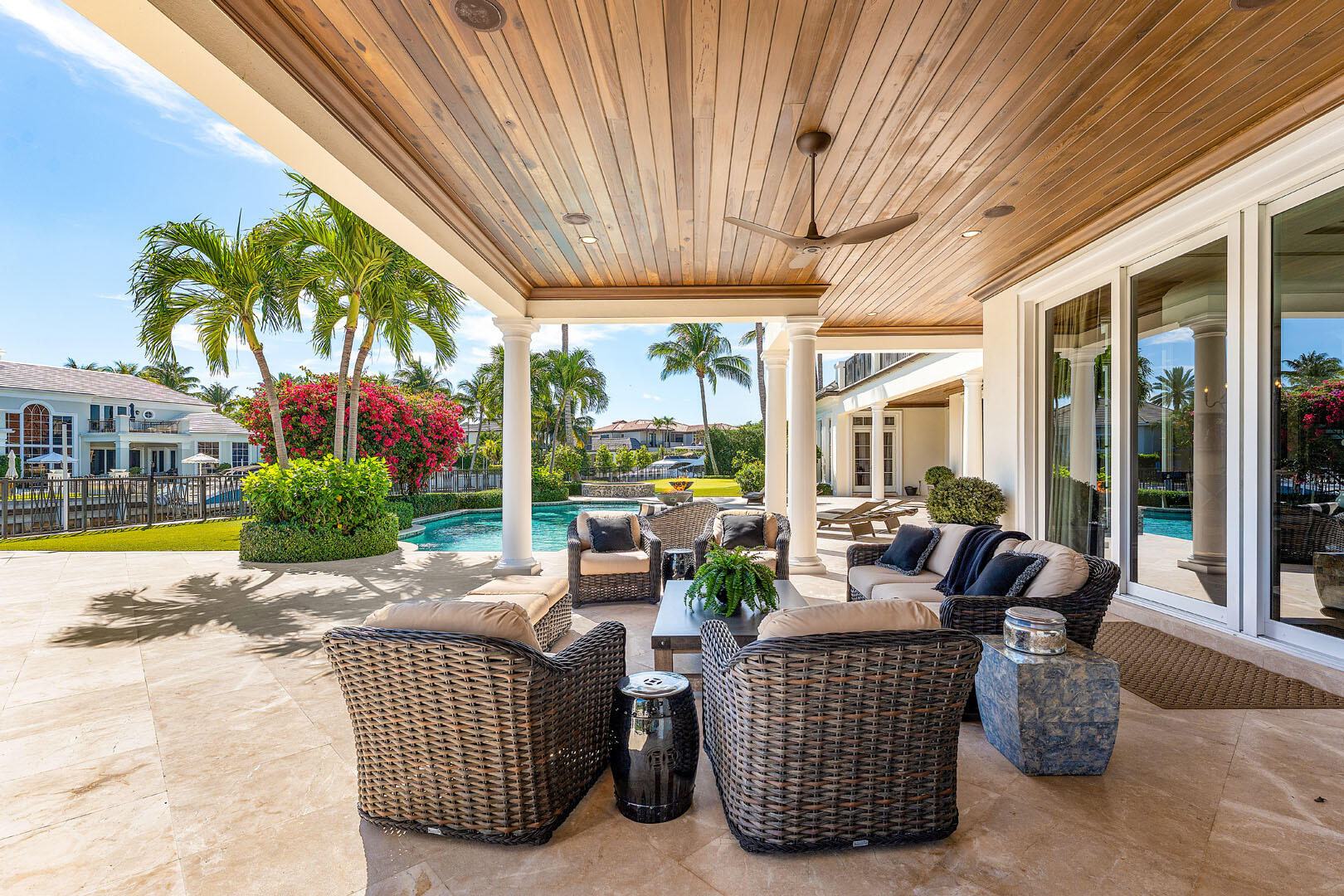 ROYAL PALM YACHT & COUNTRY CLUB - Residential