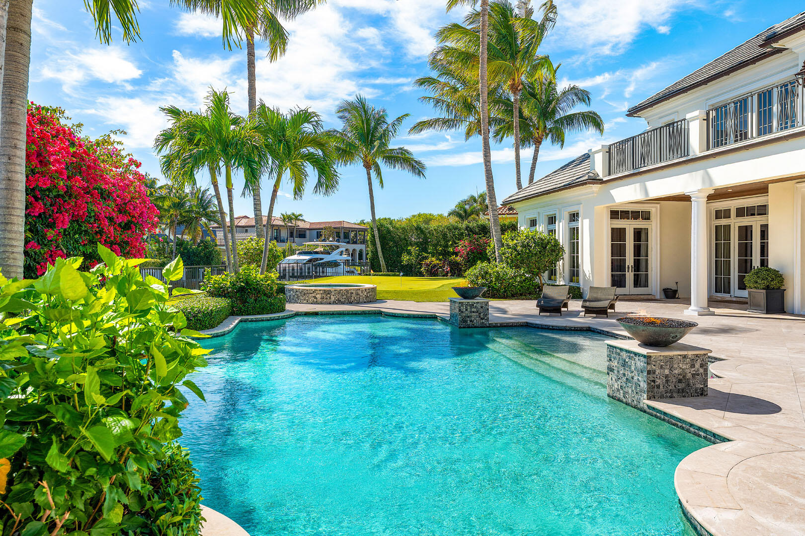 ROYAL PALM YACHT & COUNTRY CLUB - Residential