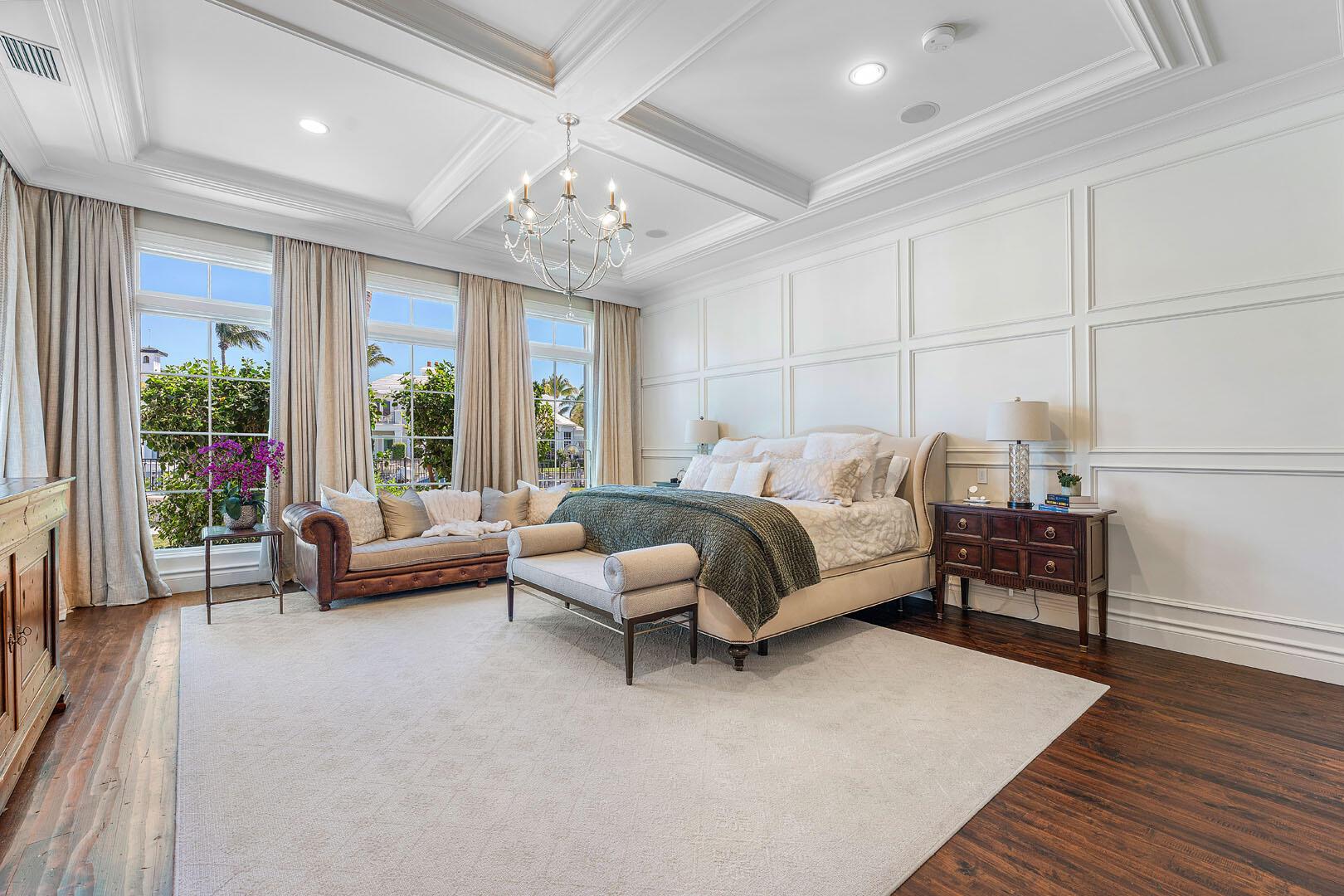 ROYAL PALM YACHT & COUNTR - Residential