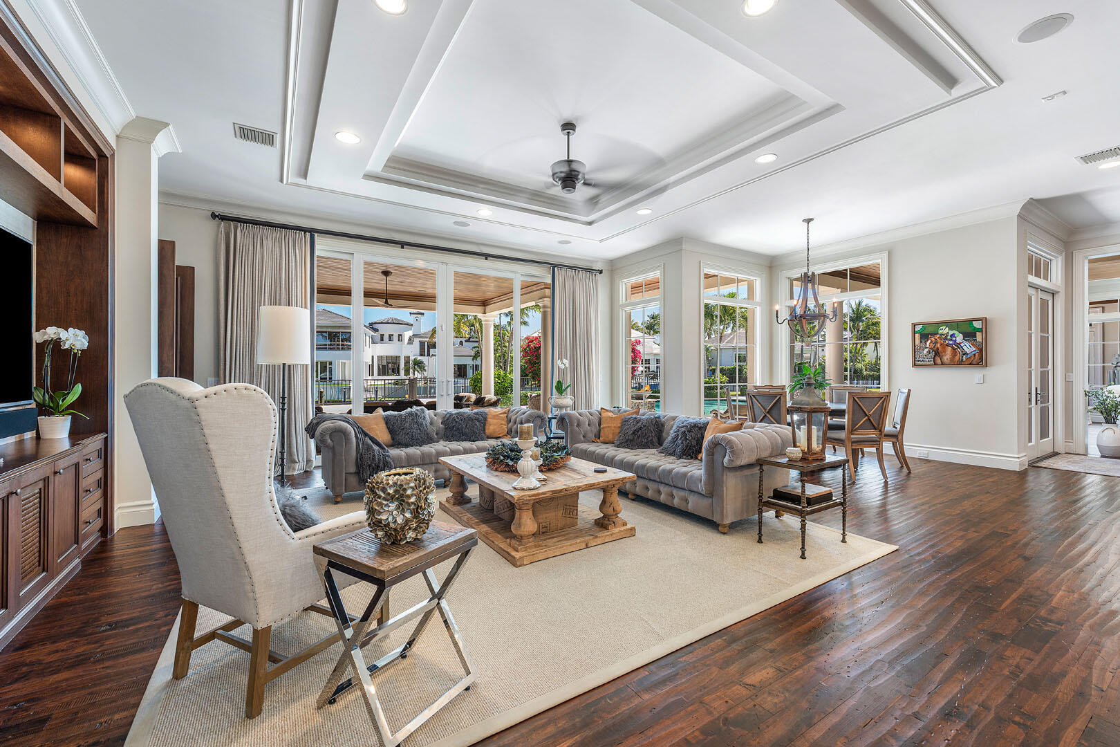 ROYAL PALM YACHT & COUNTRY CLUB - Residential