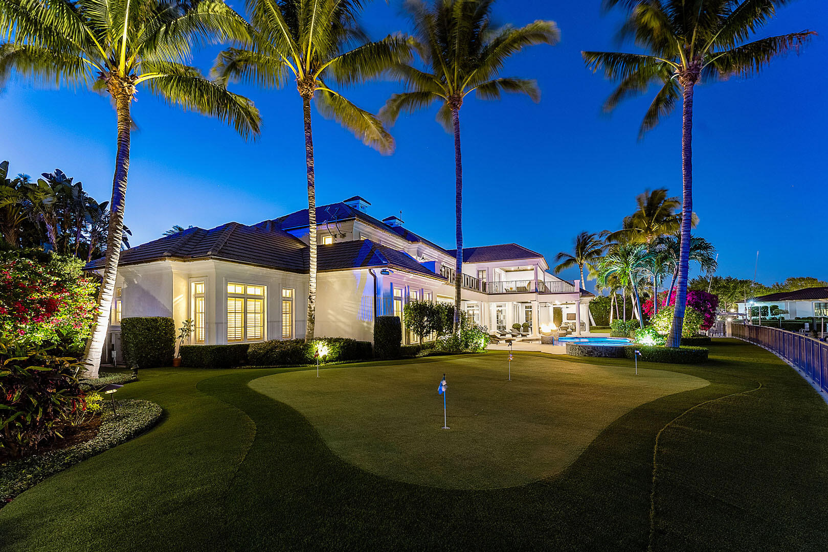 ROYAL PALM YACHT & COUNTRY CLUB - Residential