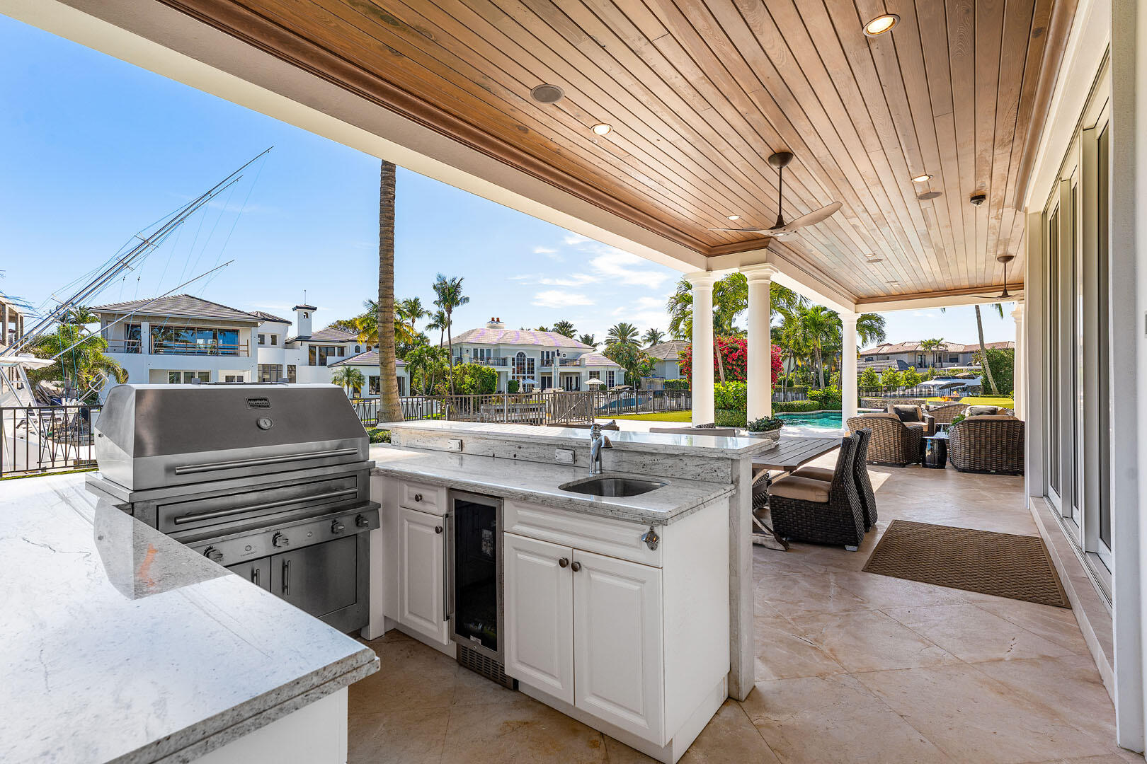 ROYAL PALM YACHT & COUNTRY CLUB - Residential