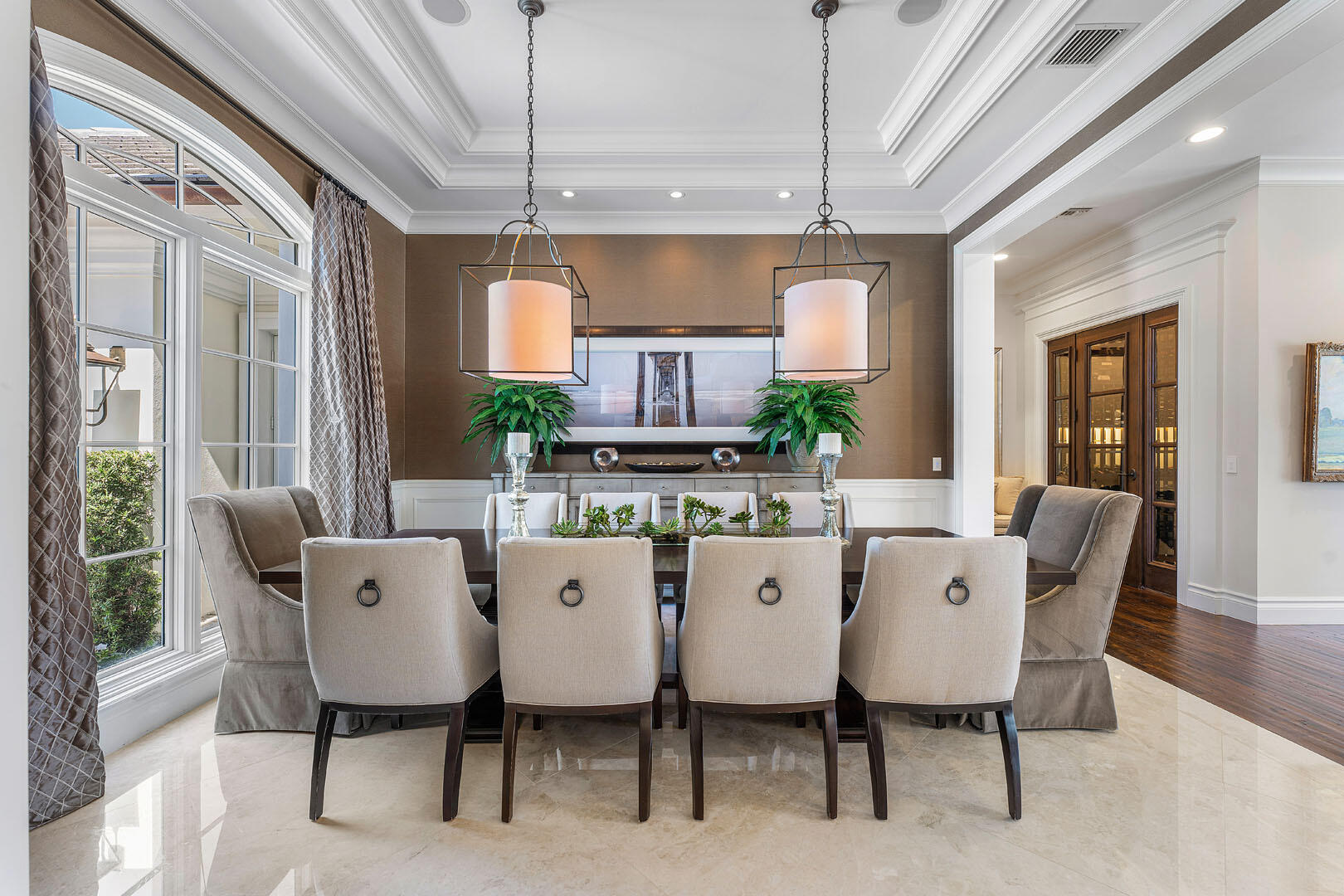 ROYAL PALM YACHT & COUNTRY CLUB - Residential