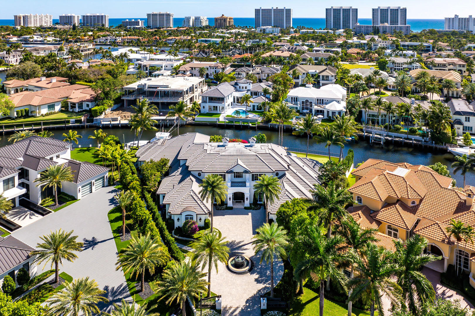 ROYAL PALM YACHT & COUNTRY CLUB - Residential