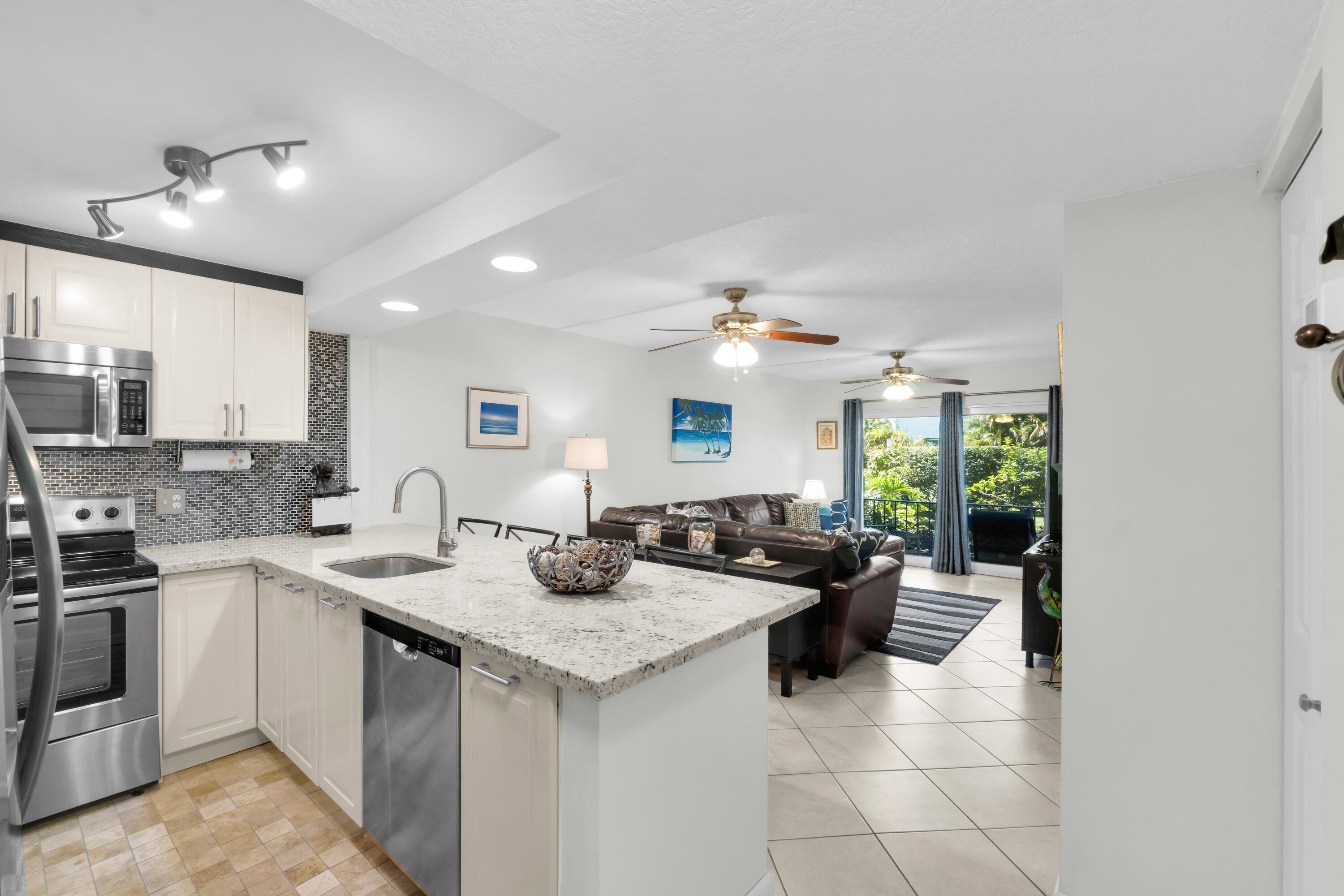 3004 NE 5th Terrace 112c