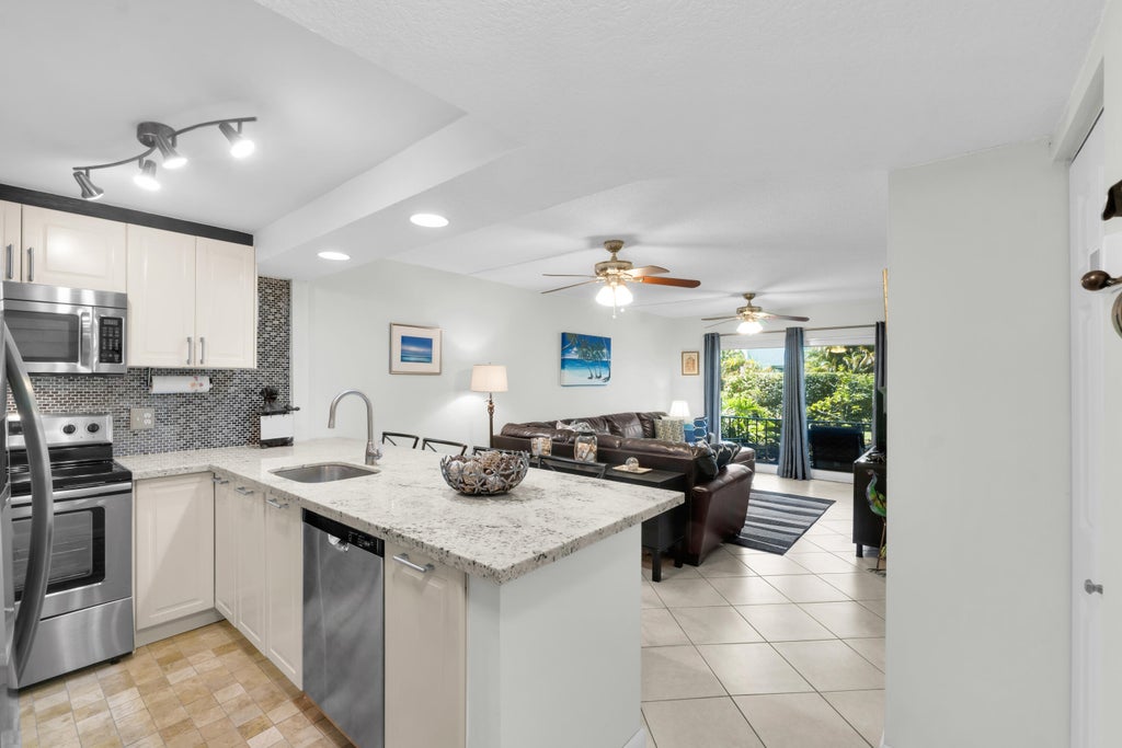 Photo of 3004 NE 5th Terrace #112c, Fort Lauderdale, FL 33334 (MLS # B26039767)