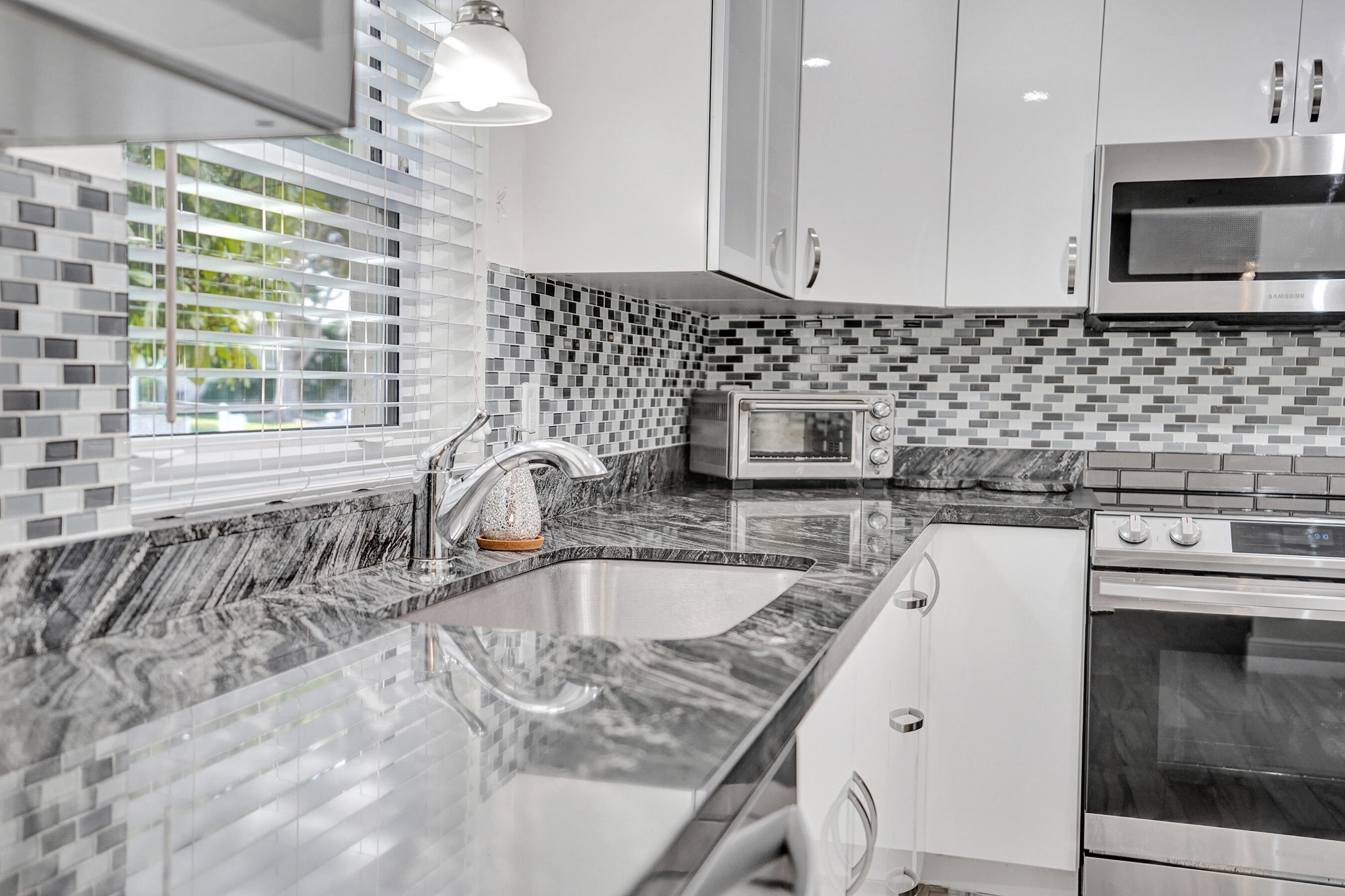 DELRAY VILLAS 1 - Residential