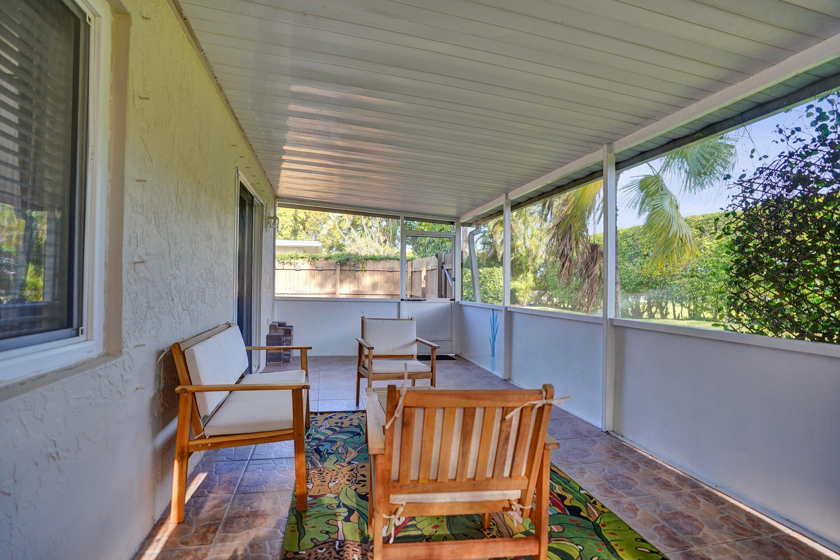 DELRAY VILLAS 1 - Residential