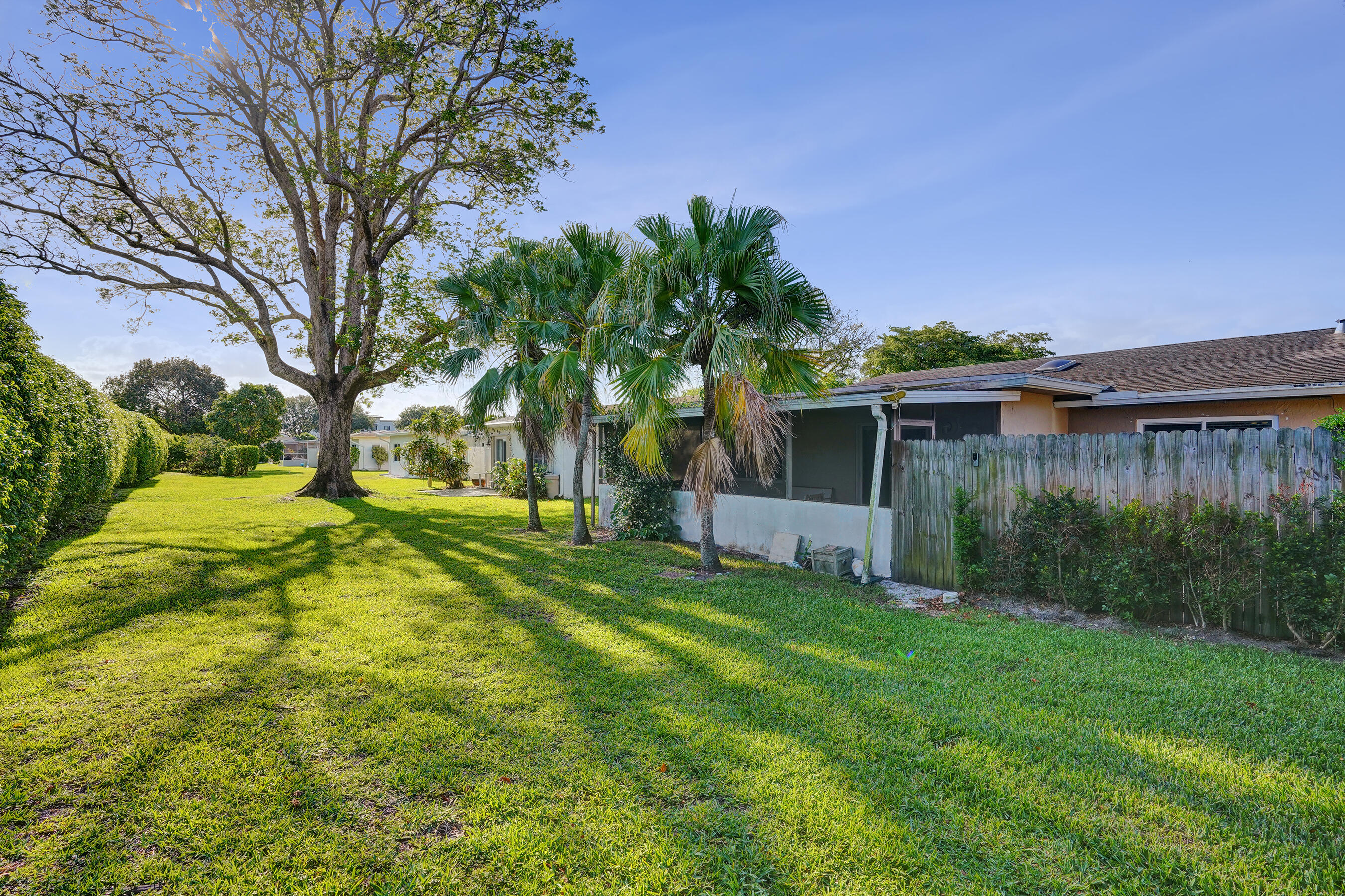 DELRAY VILLAS 1 - Residential