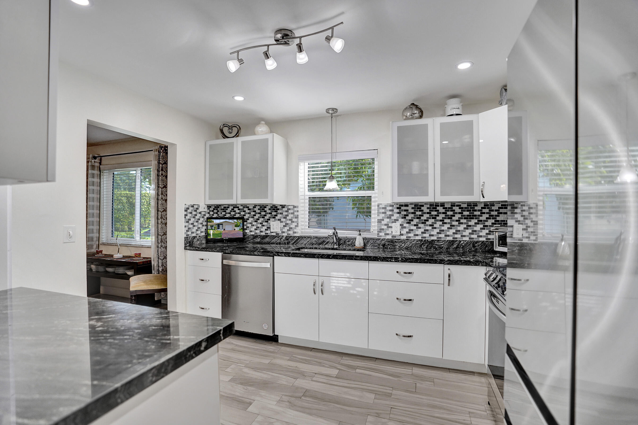 DELRAY VILLAS 1 - Residential