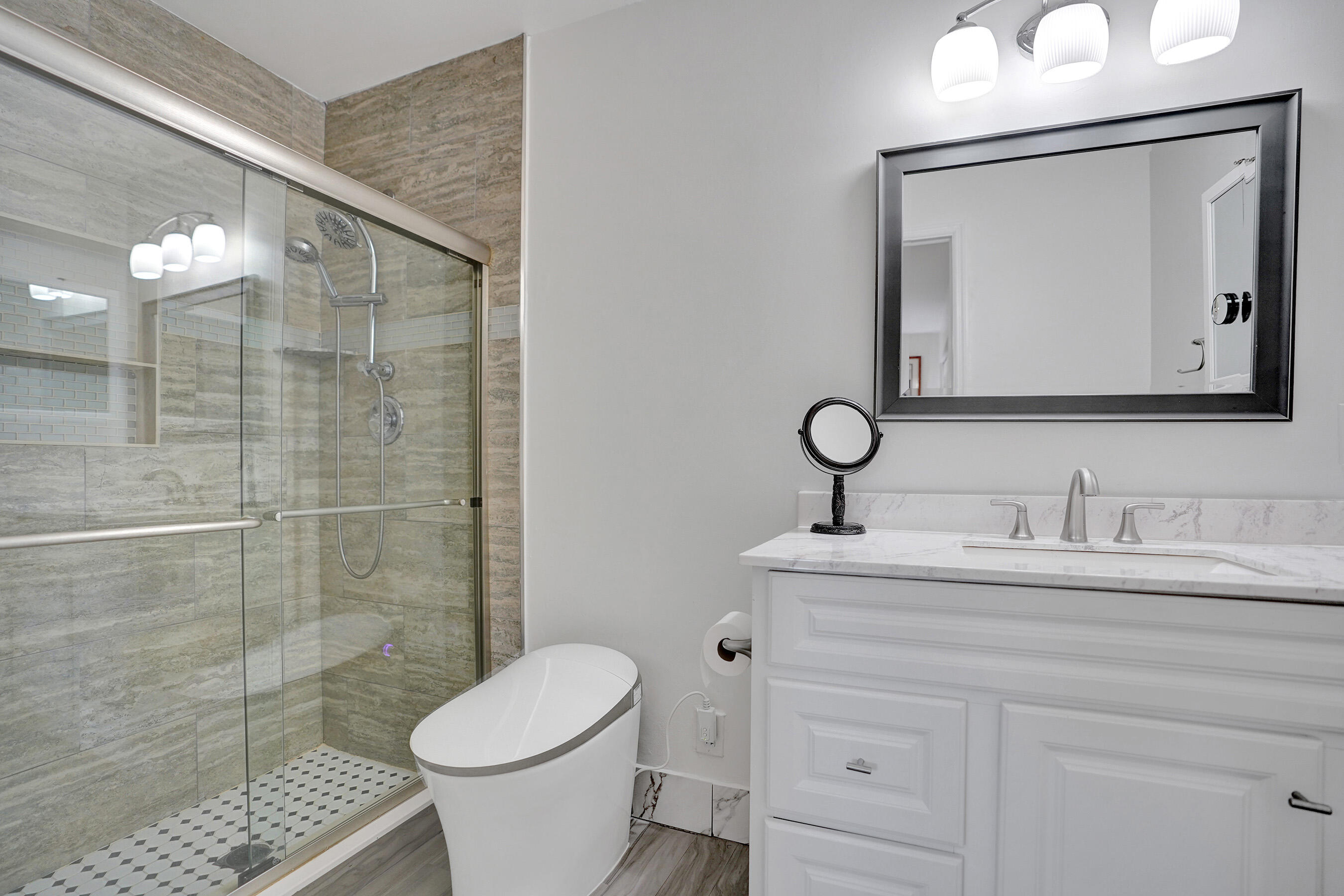 DELRAY VILLAS 1 - Residential