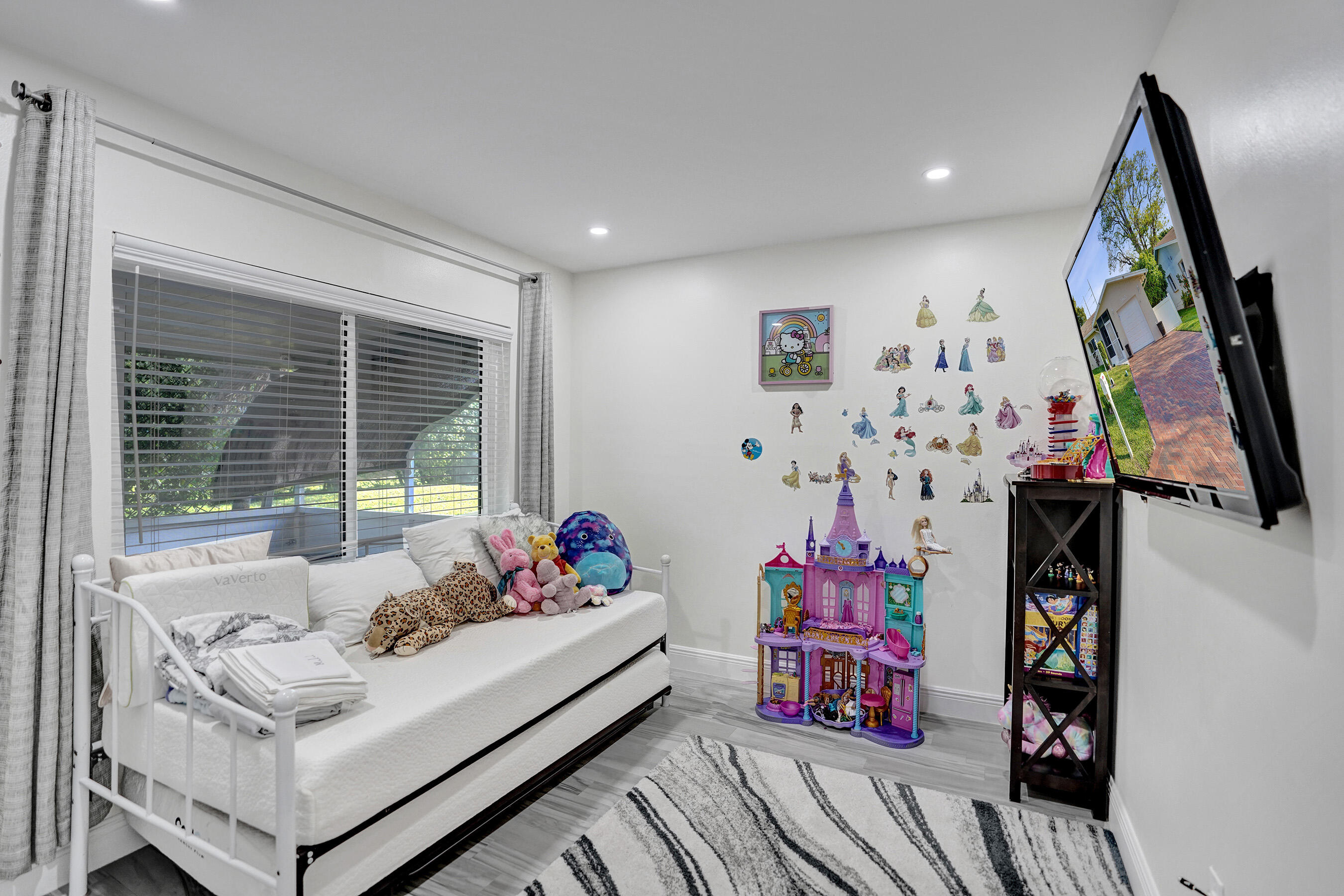 DELRAY VILLAS 1 - Residential