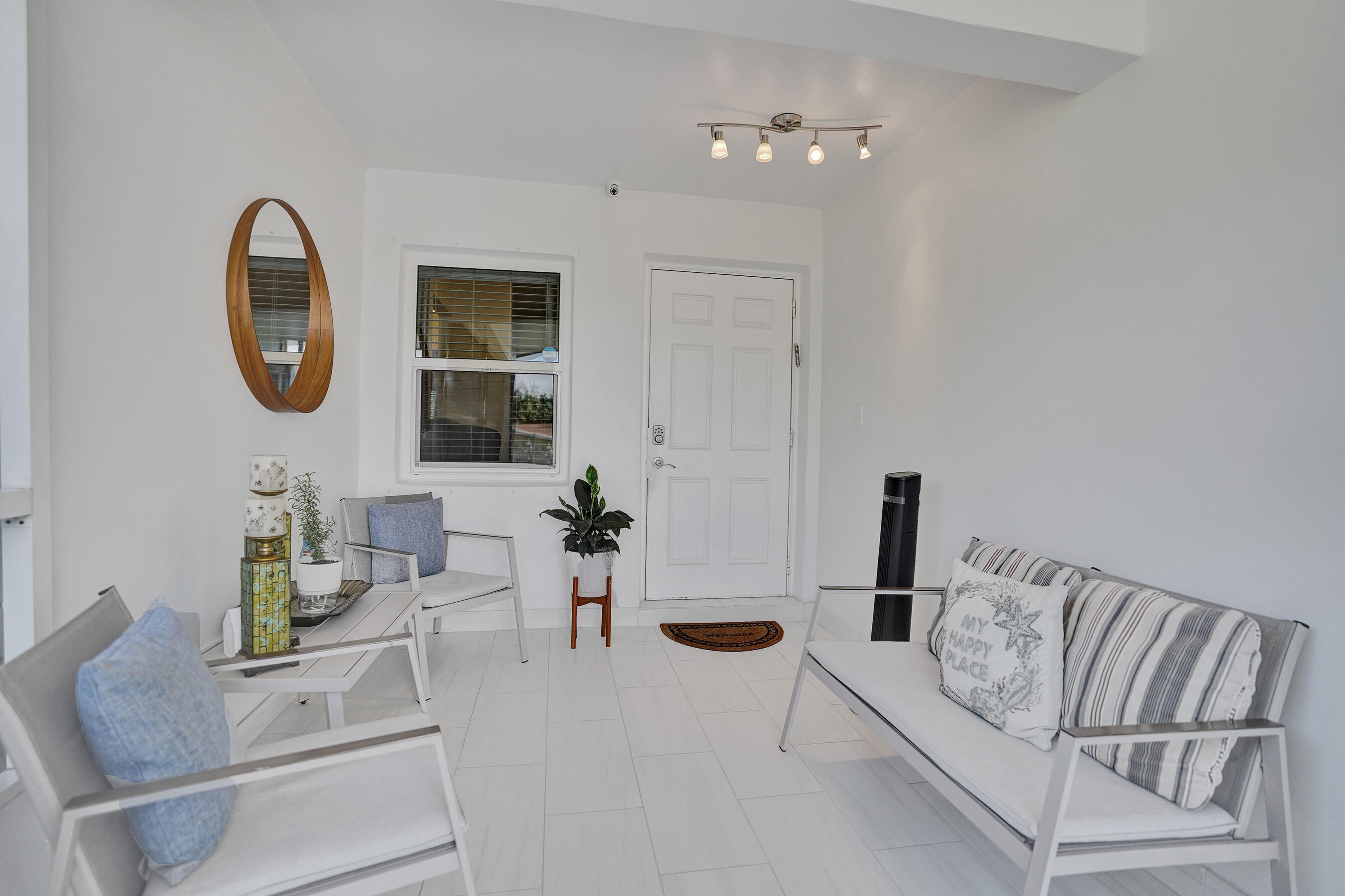 DELRAY VILLAS 1 - Residential