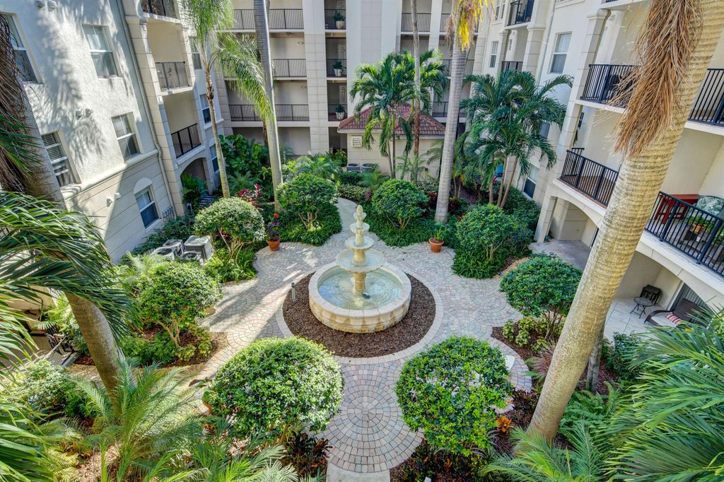 Photo of 4313 Tuscany Way, Boynton Beach, FL 33435 (MLS # R11080907)