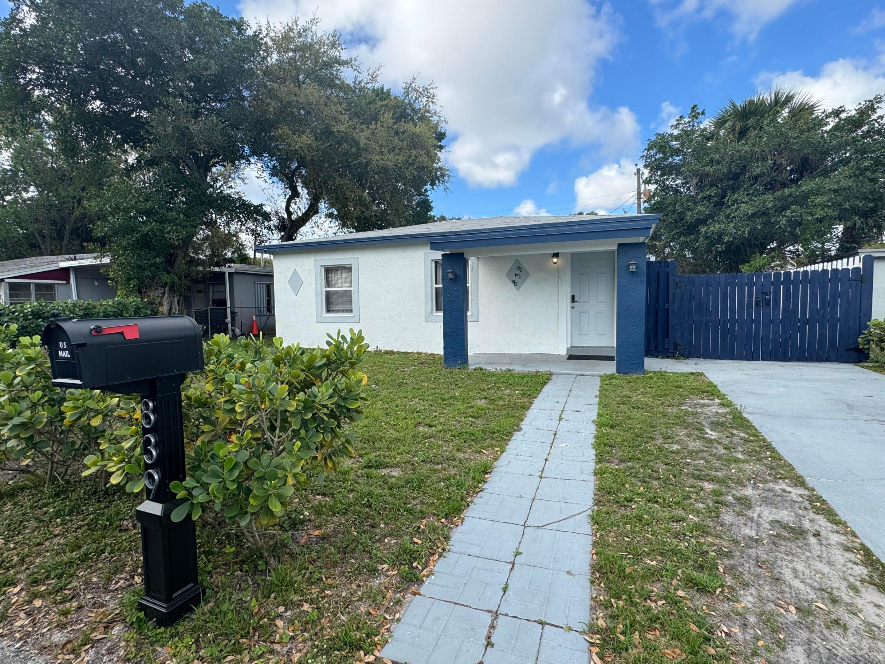 LINCOLN PARK SIXTH ADD - Residential Lease