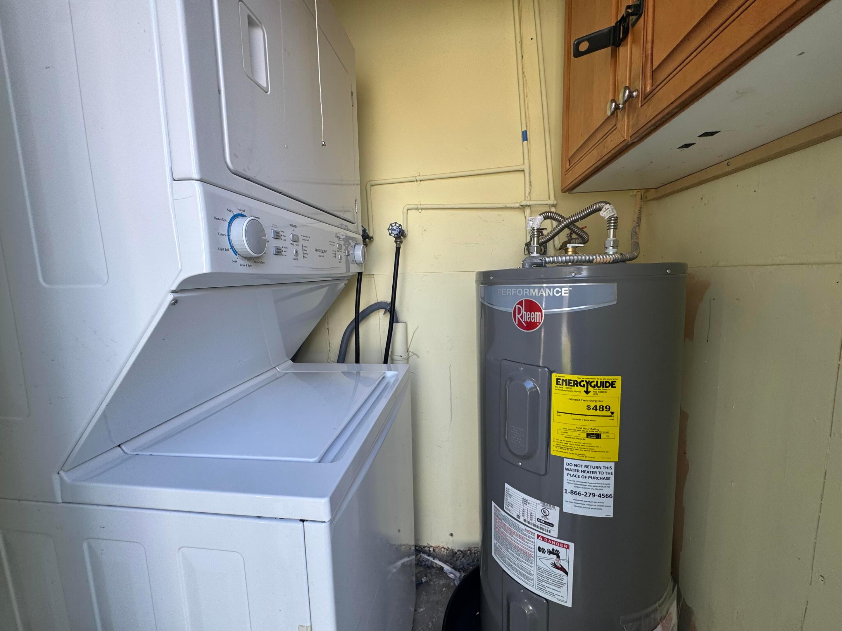 LINCOLN PARK SIXTH ADD - Residential Lease