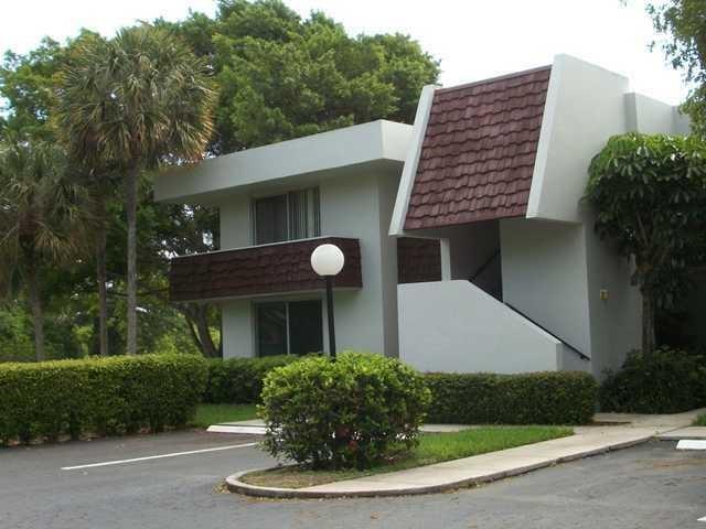 Palm-Aire C C 91 Condo - Residential Lease