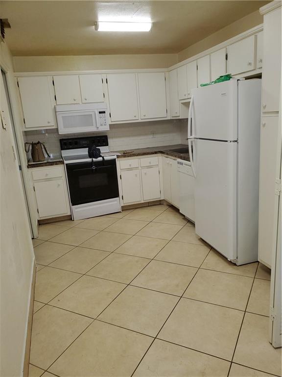 Palm-Aire C C 91 Condo - Residential Lease