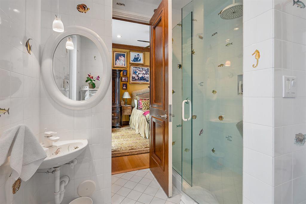 HILLSBORO MILE - Residential