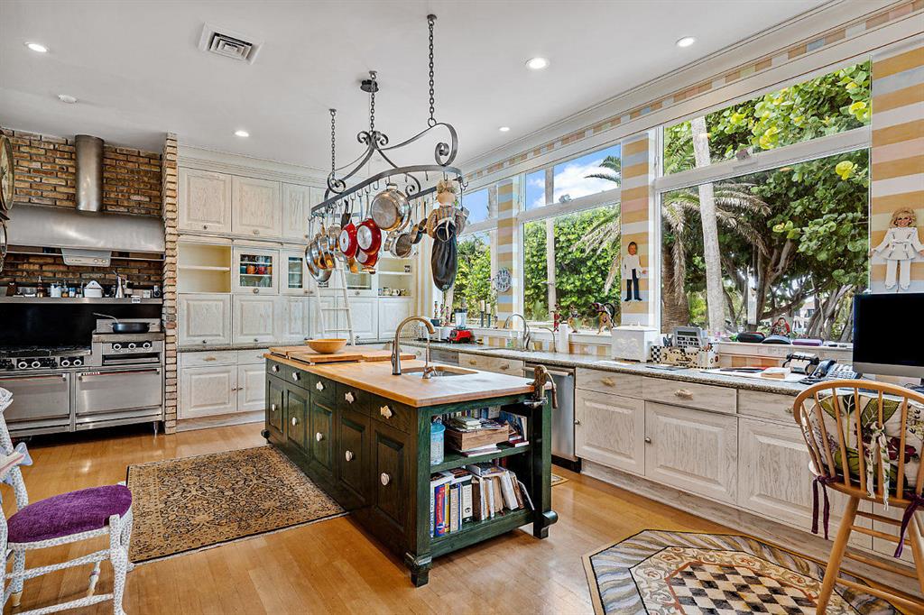 HILLSBORO MILE - Residential