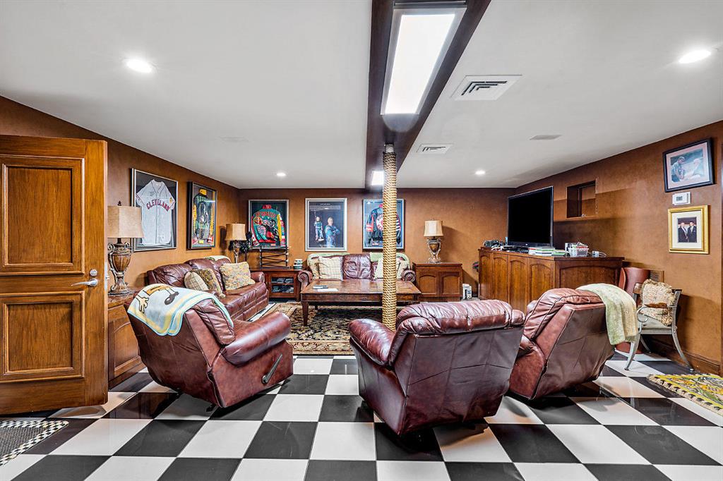 HILLSBORO MILE - Residential