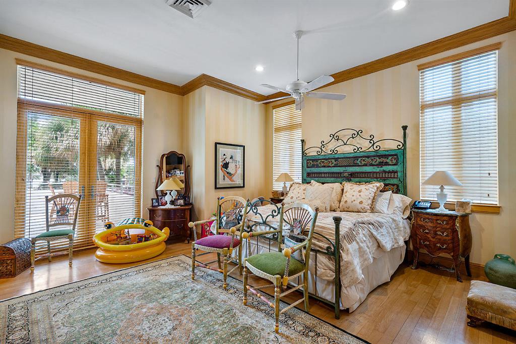 HILLSBORO MILE - Residential