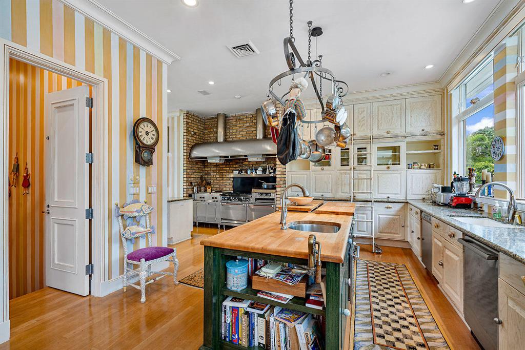 HILLSBORO MILE - Residential