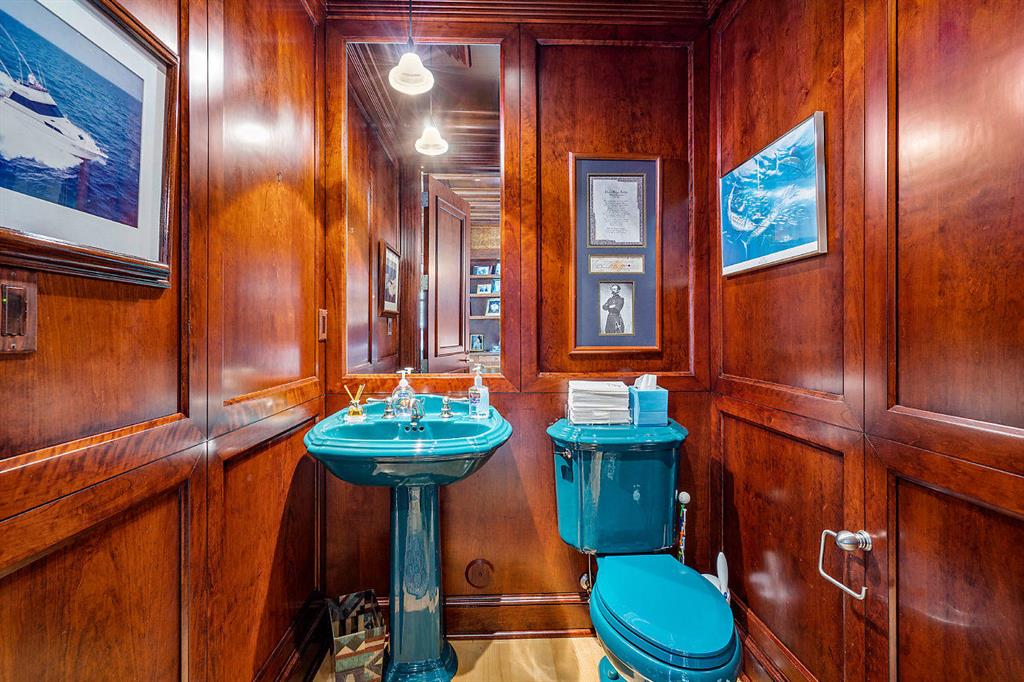 HILLSBORO MILE - Residential