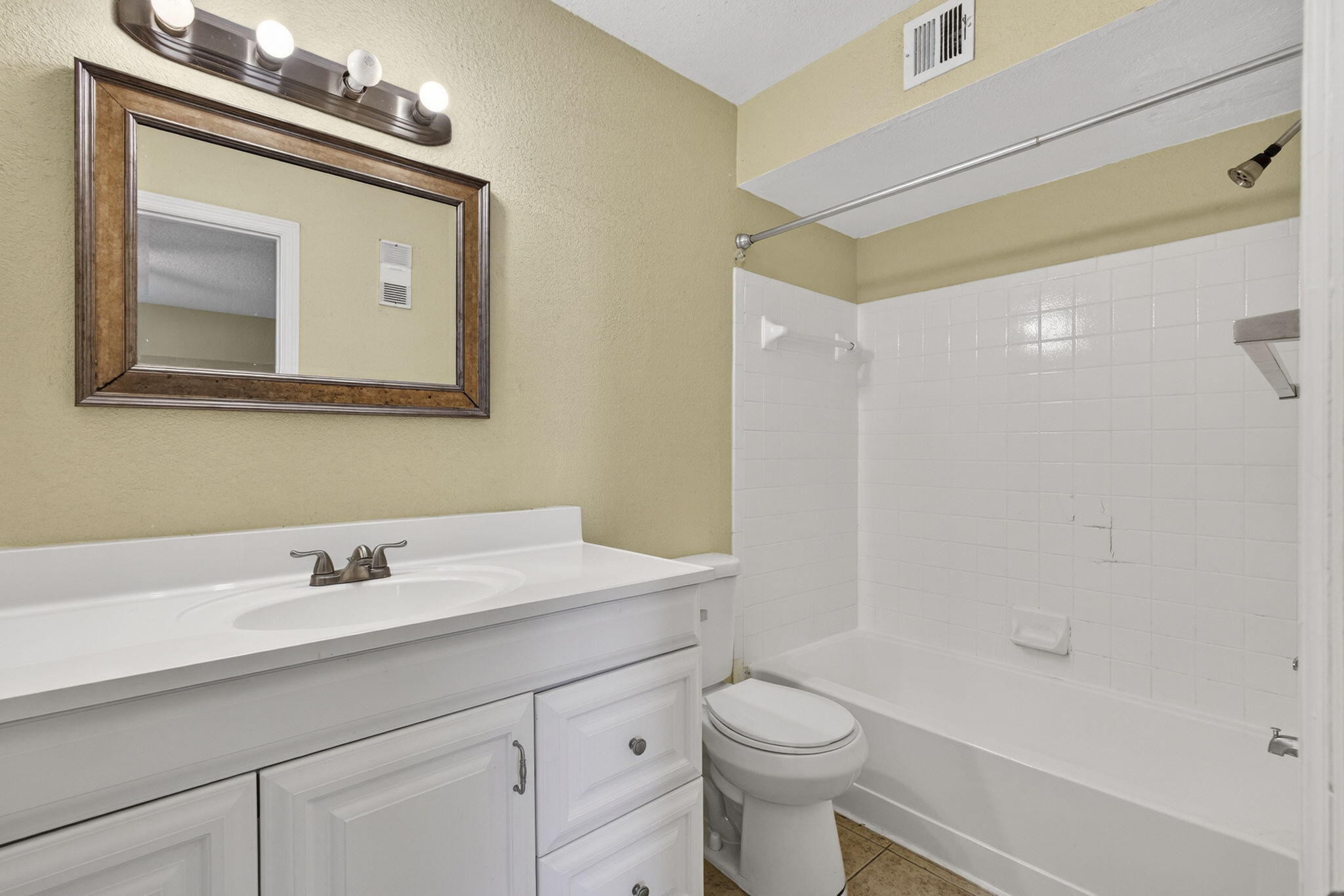 PONTE VERDE AT PALM BEACH LAKES CONDO - Residential