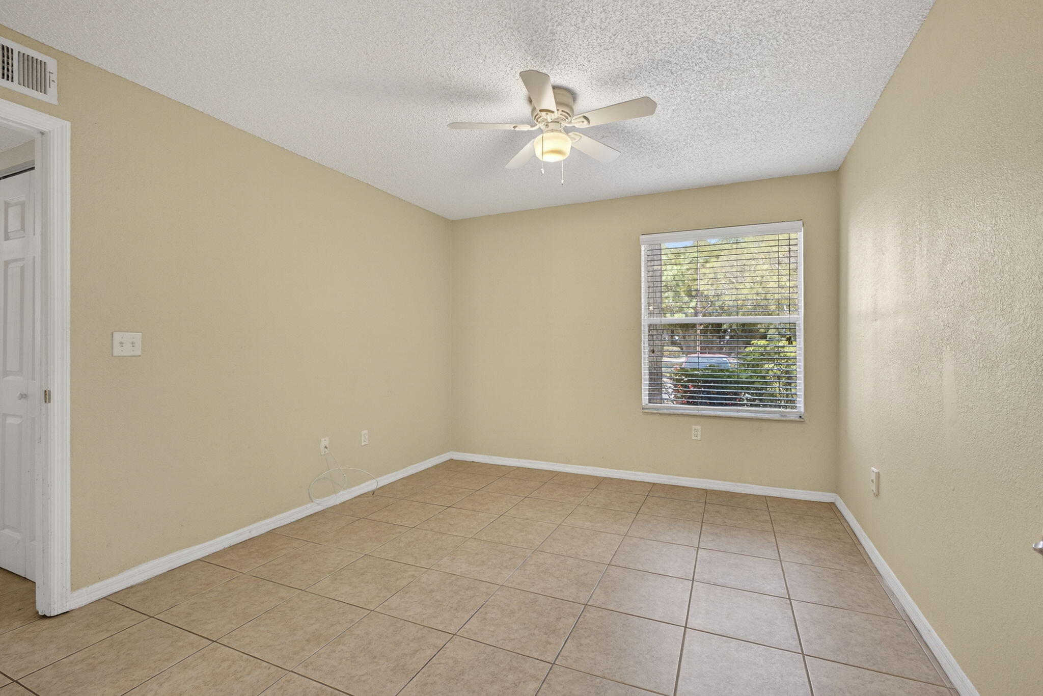 PONTE VERDE AT PALM BEACH LAKES CONDO - Residential