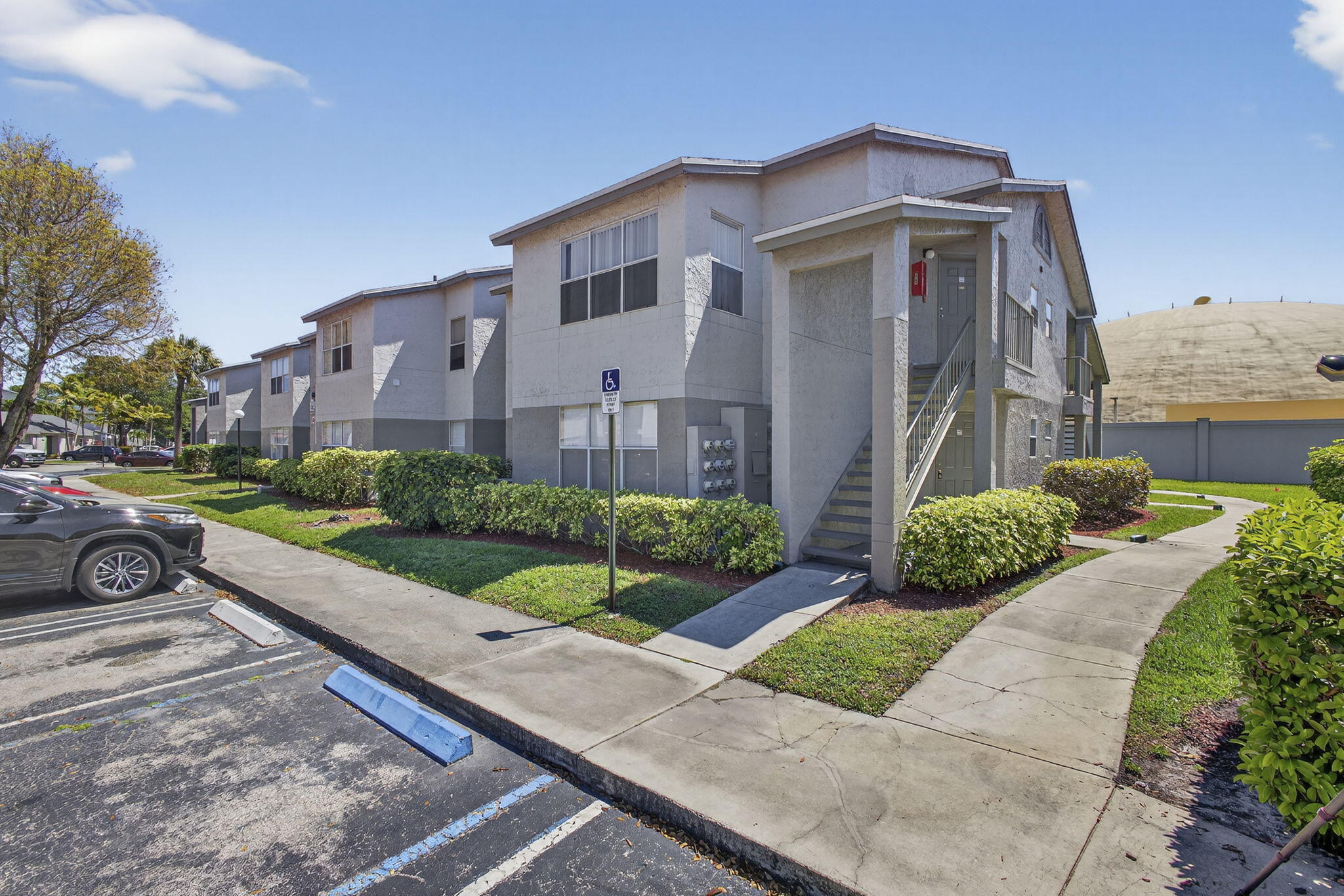 PONTE VERDE AT PALM BEACH LAKES CONDO - Residential