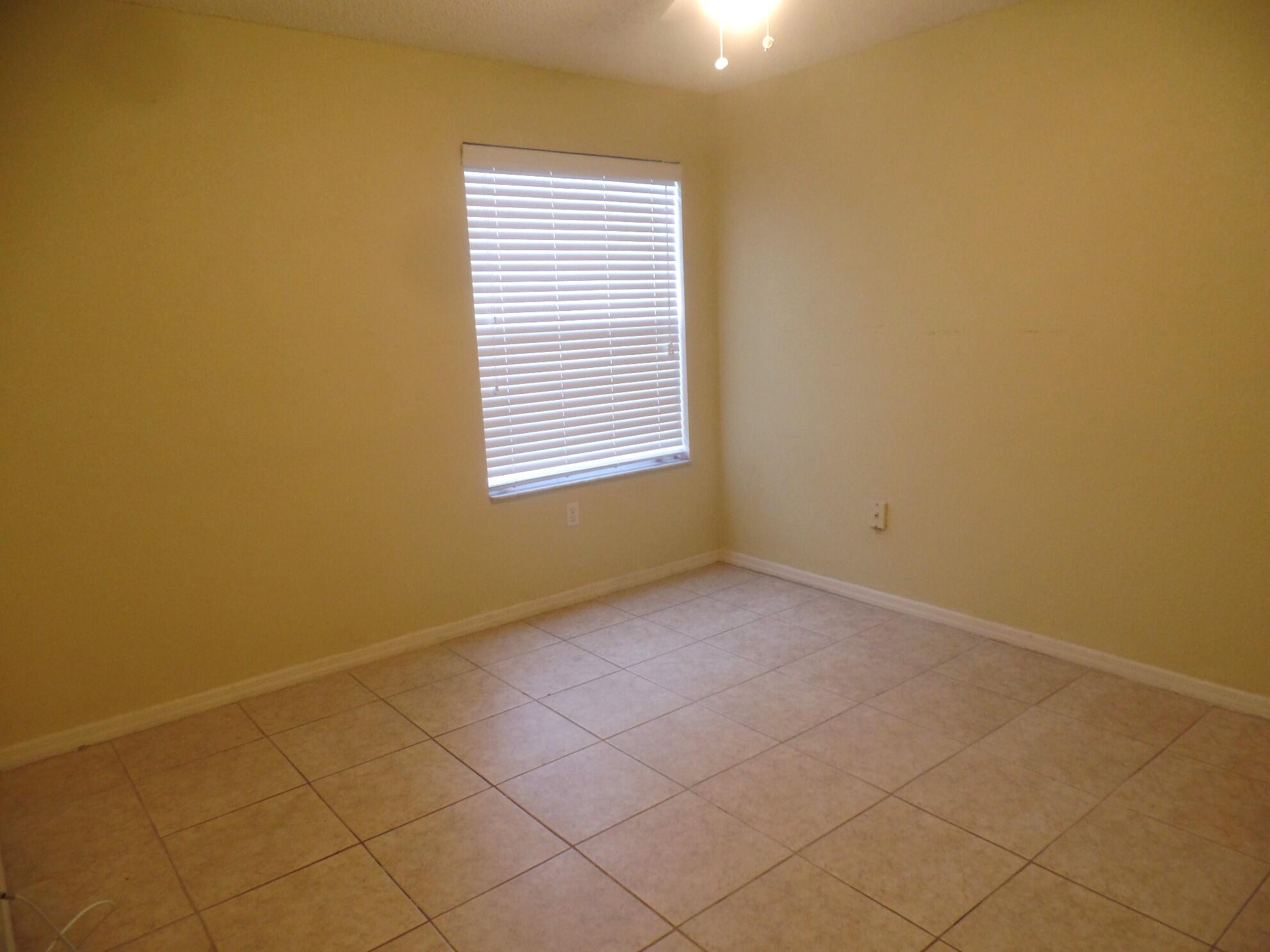 PONTE VERDE AT PALM BEACH LAKES CONDO - Residential