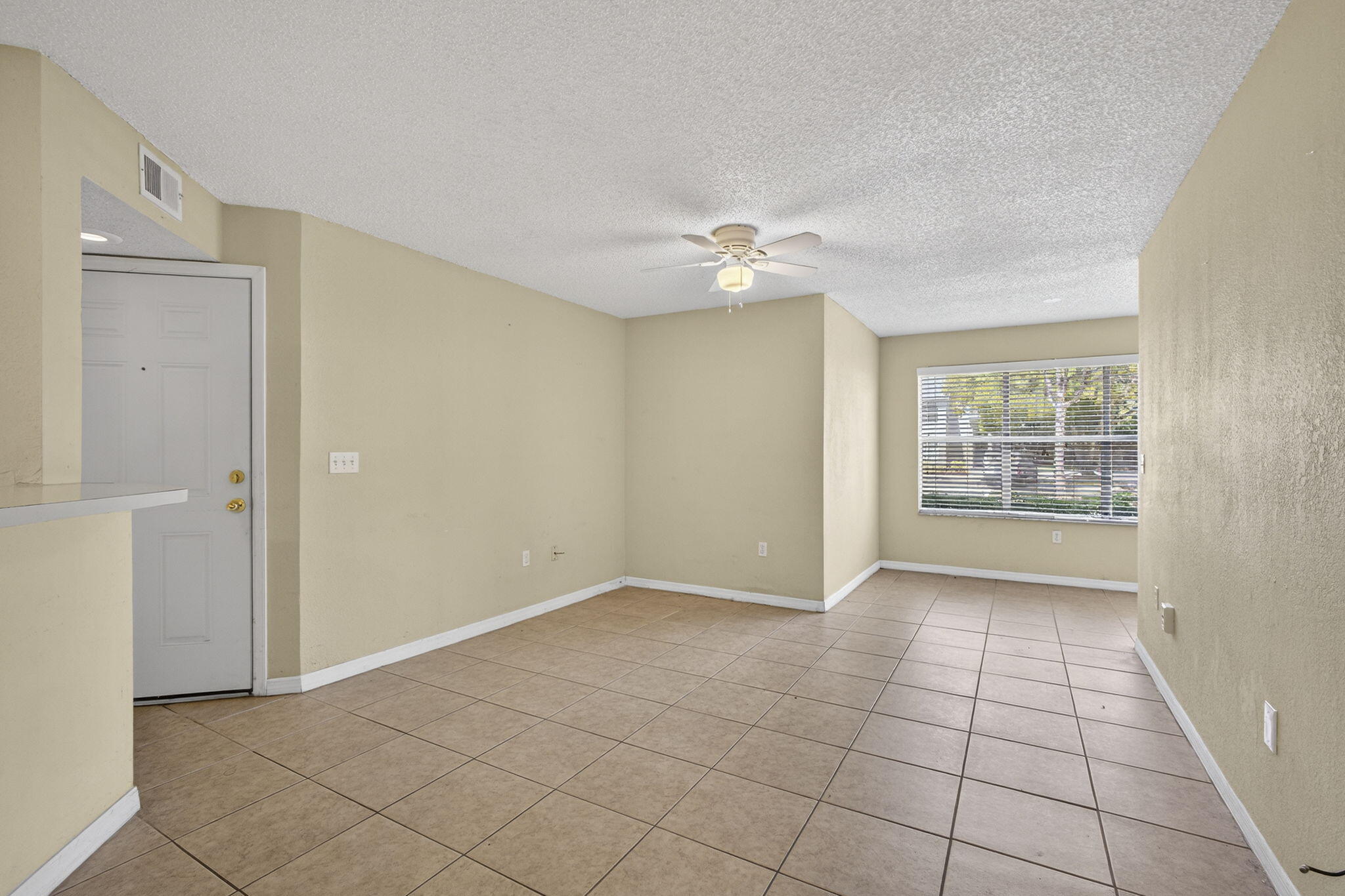PONTE VERDE AT PALM BEACH LAKES CONDO - Residential