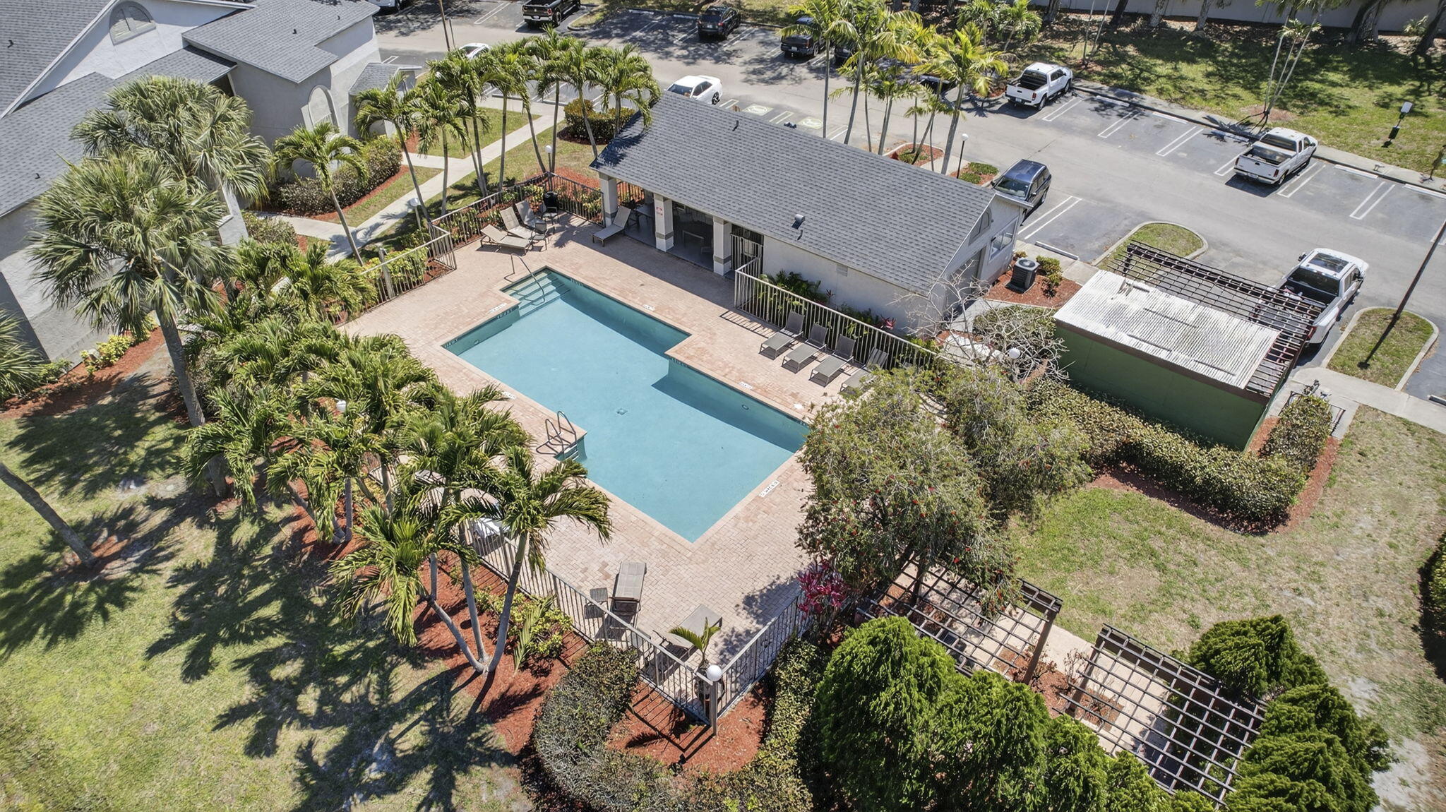 PONTE VERDE AT PALM BEACH LAKES CONDO - Residential