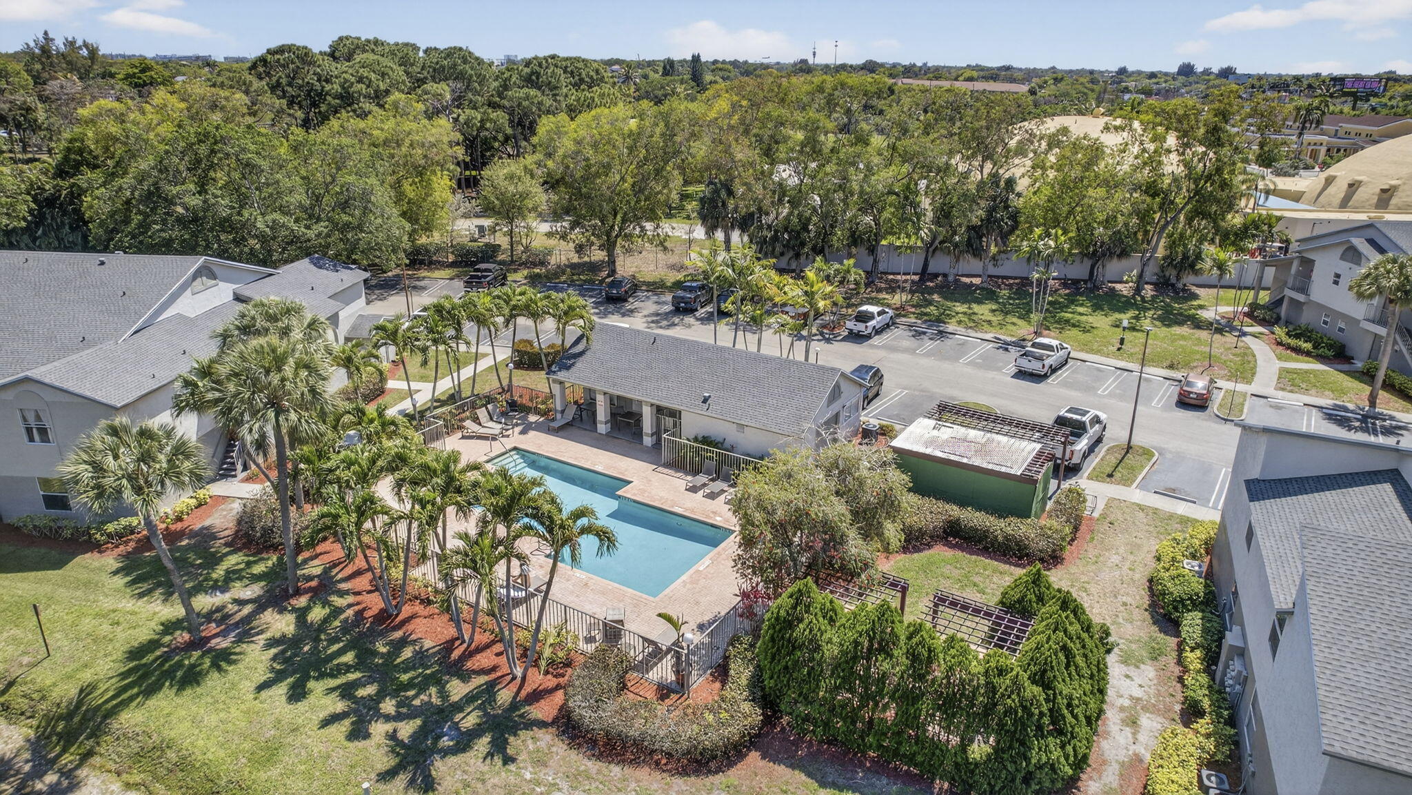 PONTE VERDE AT PALM BEACH LAKES CONDO - Residential