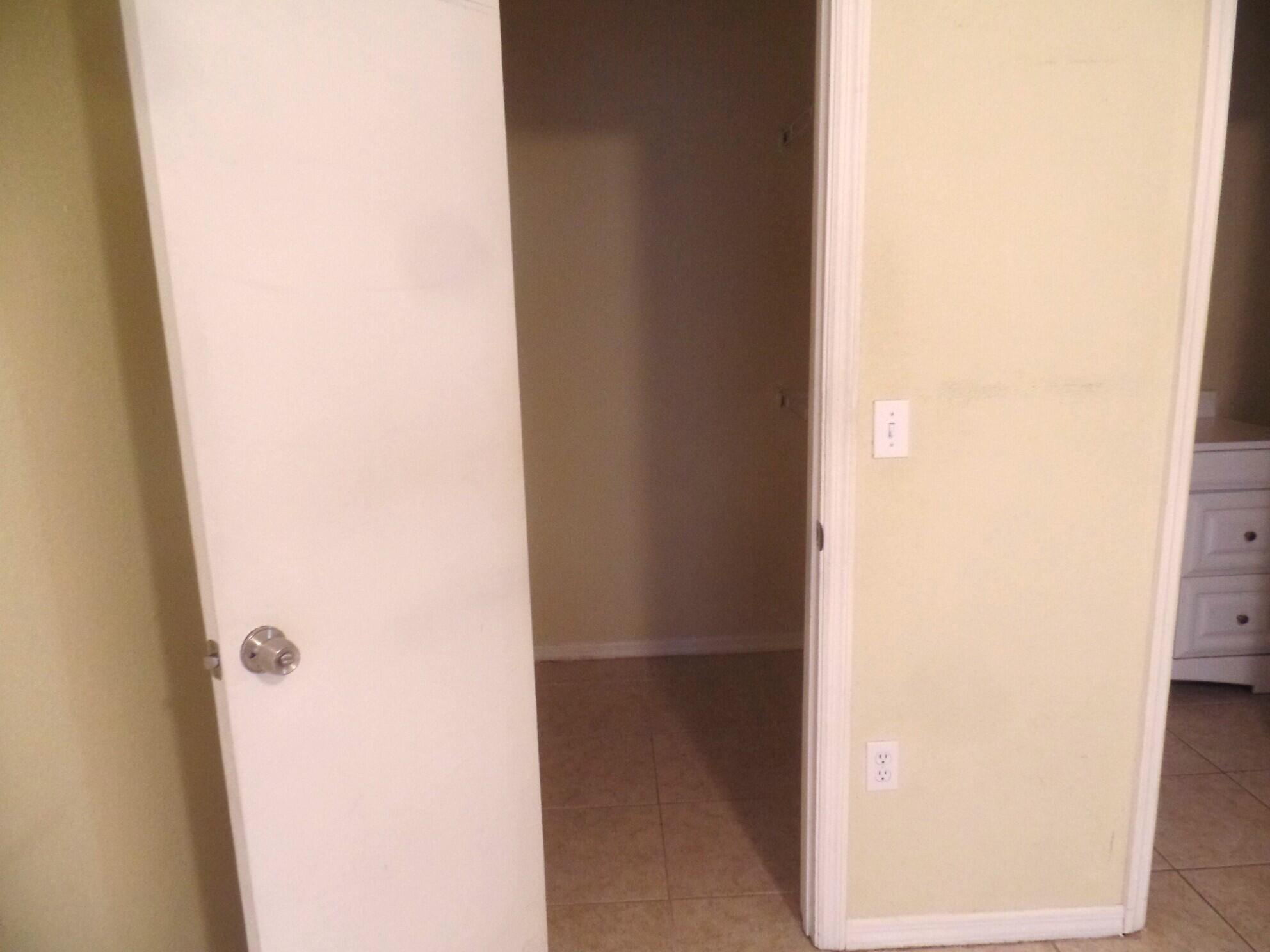 PONTE VERDE AT PALM BEACH LAKES CONDO - Residential