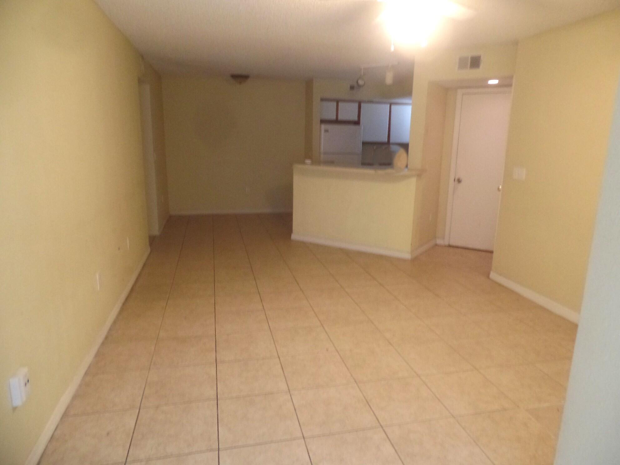 PONTE VERDE AT PALM BEACH LAKES CONDO - Residential