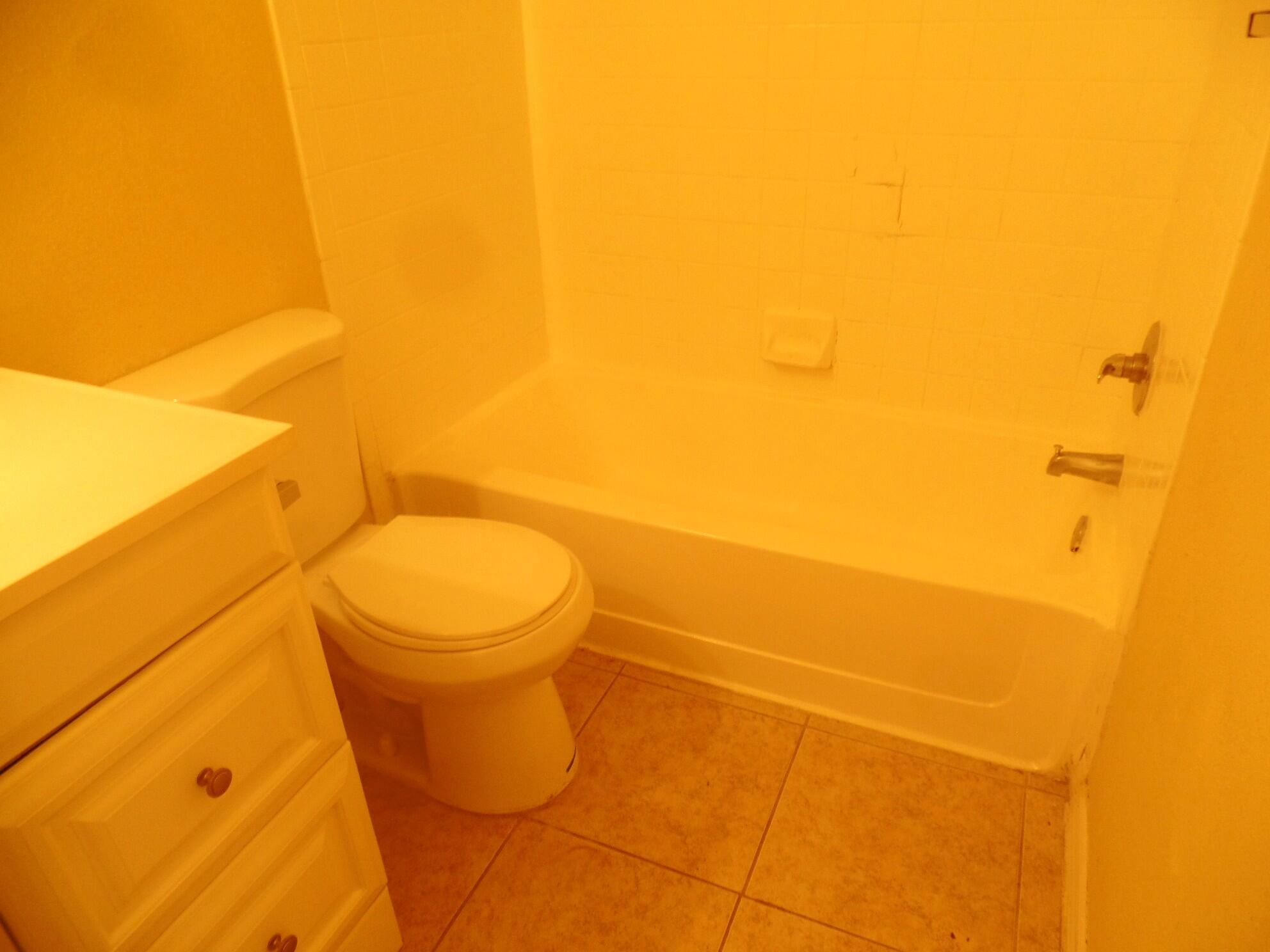 PONTE VERDE AT PALM BEACH LAKES CONDO - Residential