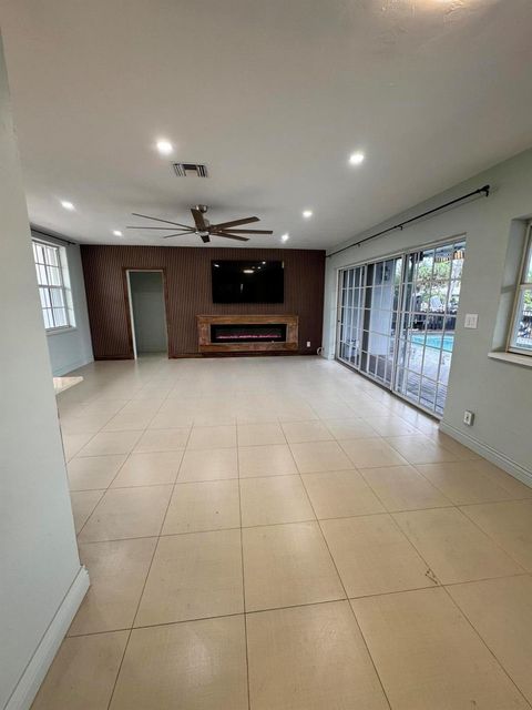 391 SE 15 Avenue Pompano Beach FL 33060