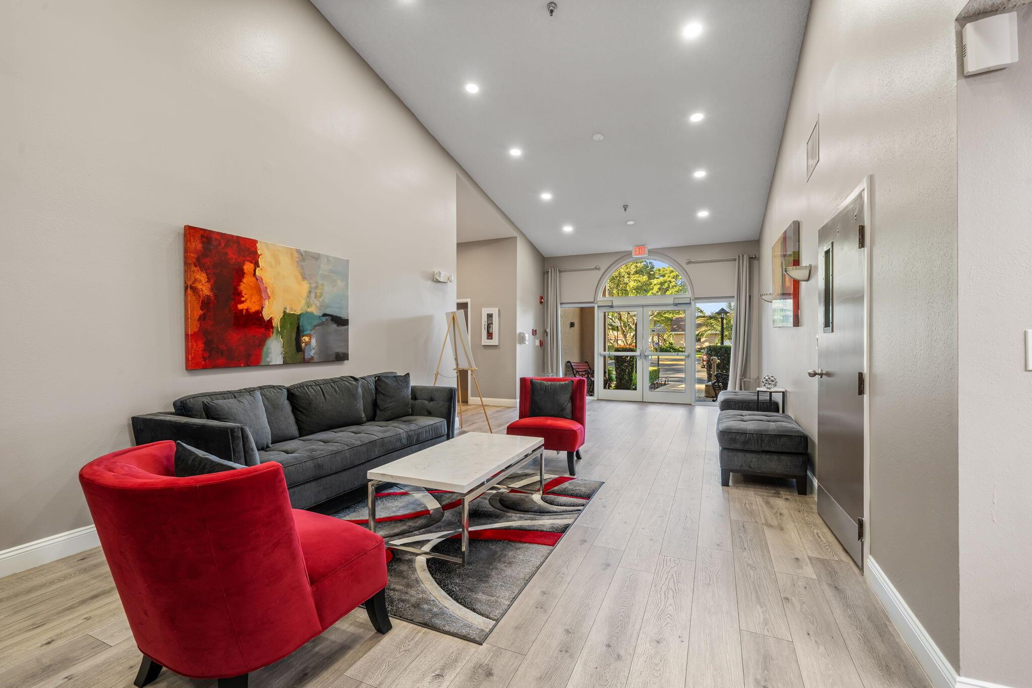 WHISPER WALK SEC C CONDO - Residential