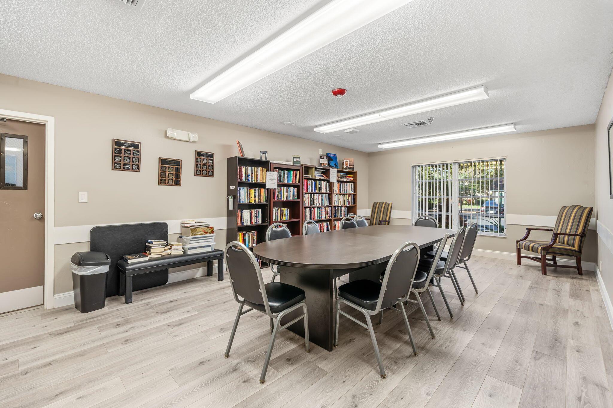 WHISPER WALK SEC C CONDO - Residential