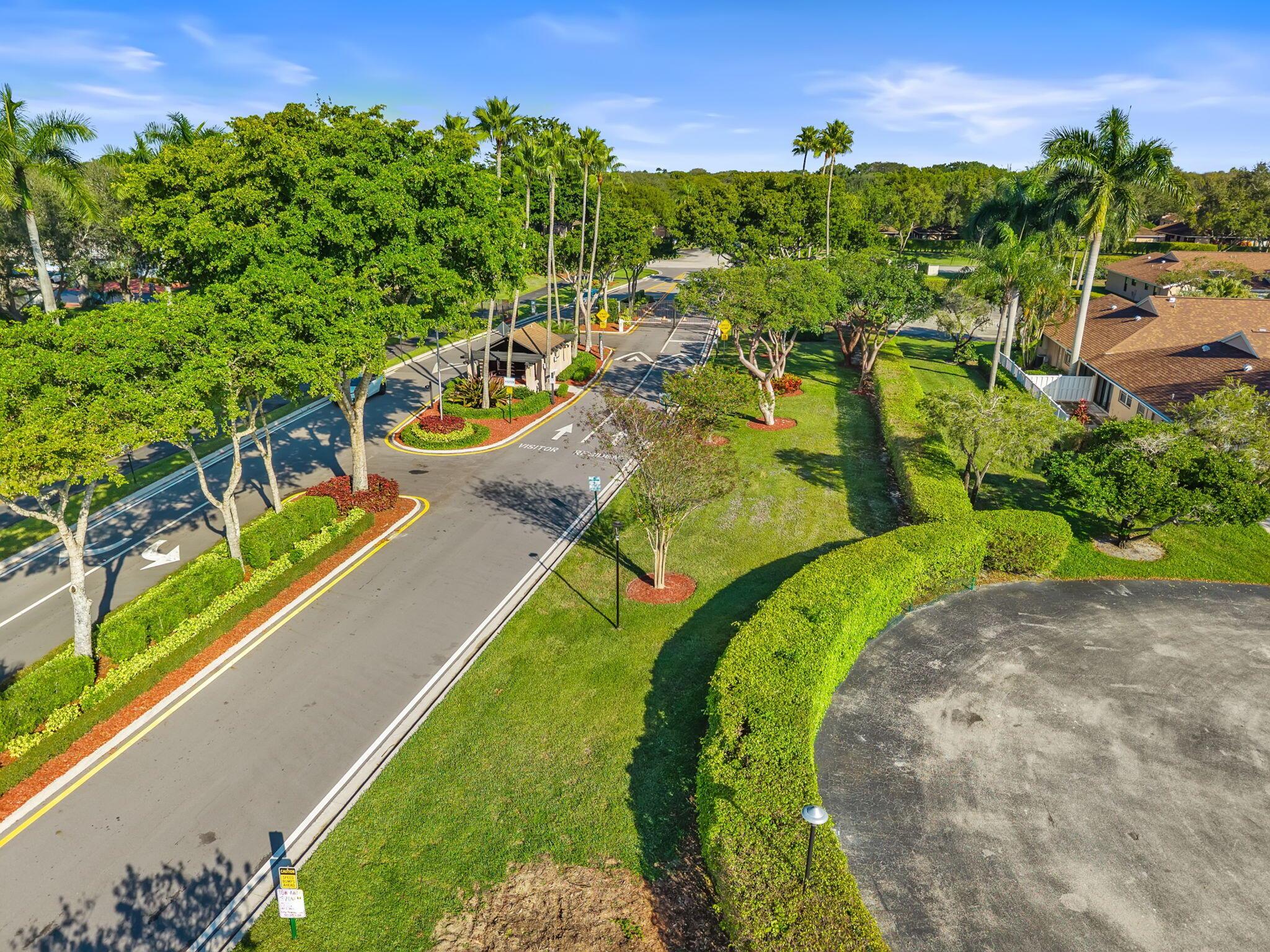 WHISPER WALK SEC C CONDO - Residential