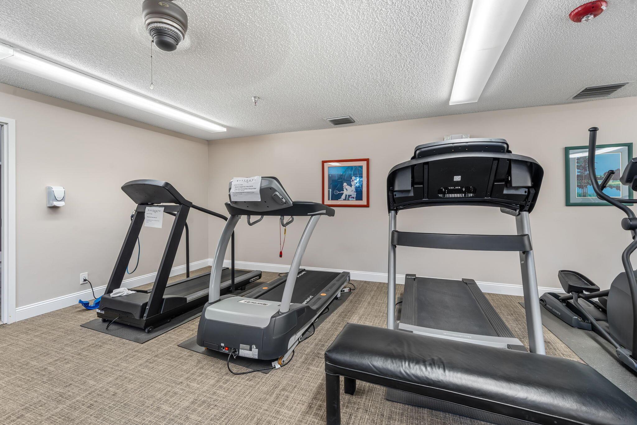 WHISPER WALK SEC C CONDO - Residential