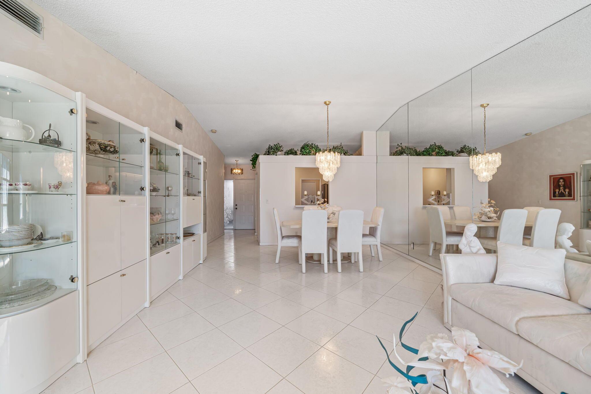 WHISPER WALK SEC C CONDO - Residential