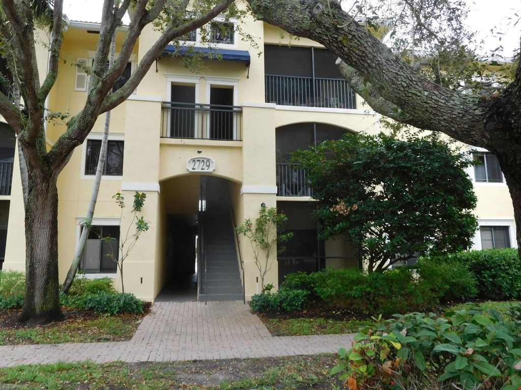 Photo of 2729 Anzio Court #102, Palm Beach Gardens, FL 33410 (MLS # B26002777)