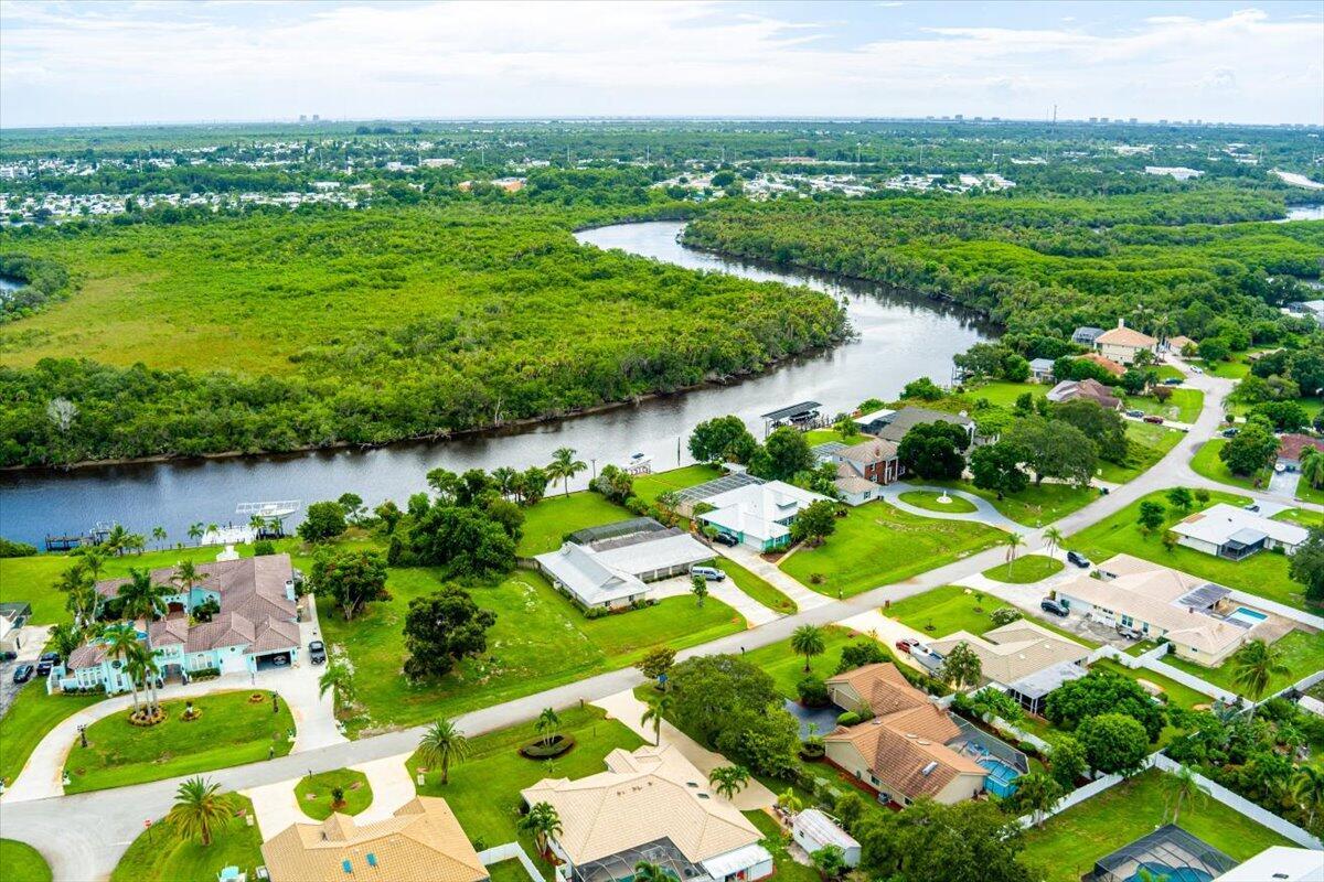 HIDDEN RIVER ESTATES - Land